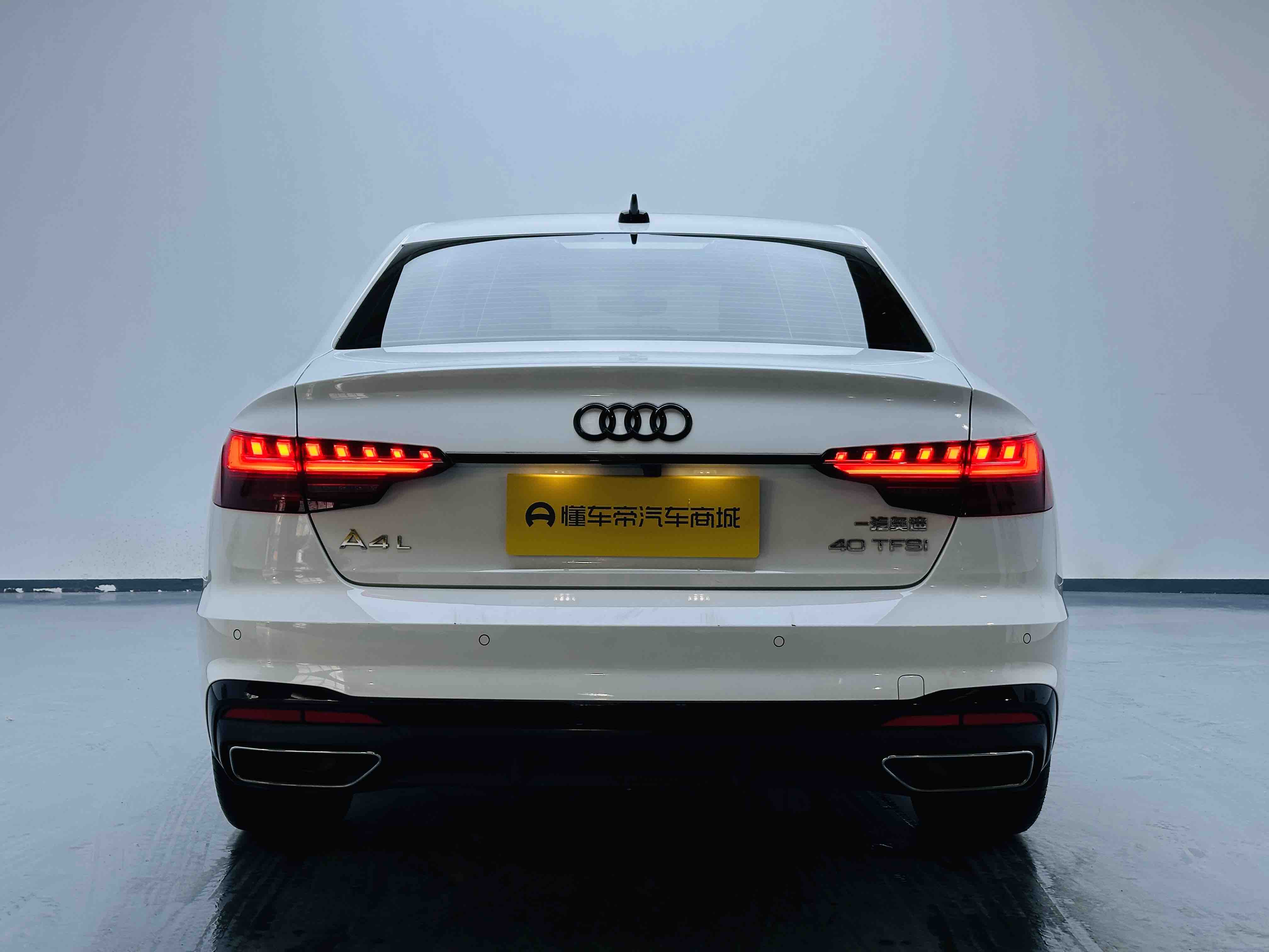 Audi A4L 2022 immagine di auto #4