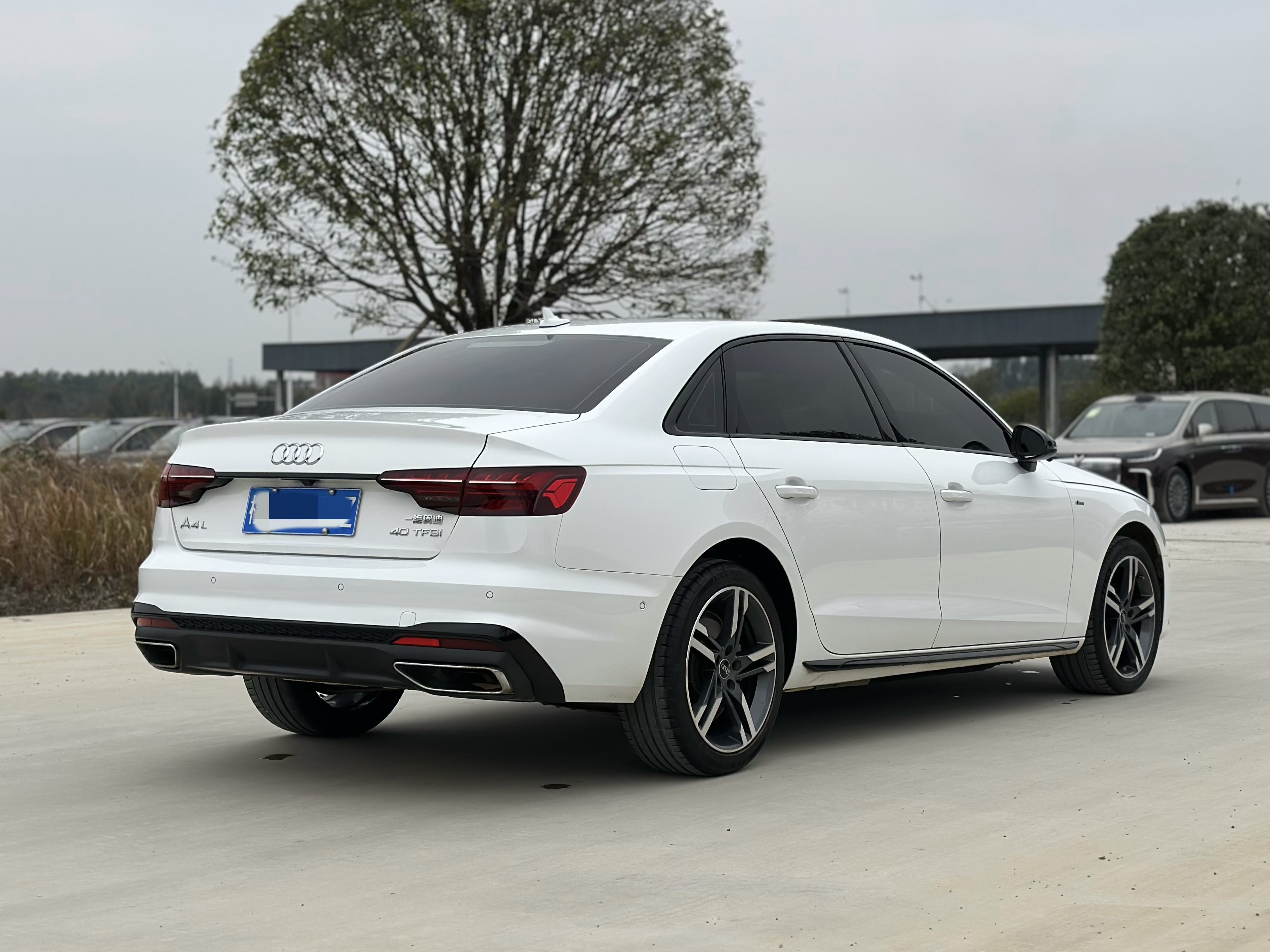 Audi A4L 2023 immagine di auto #4