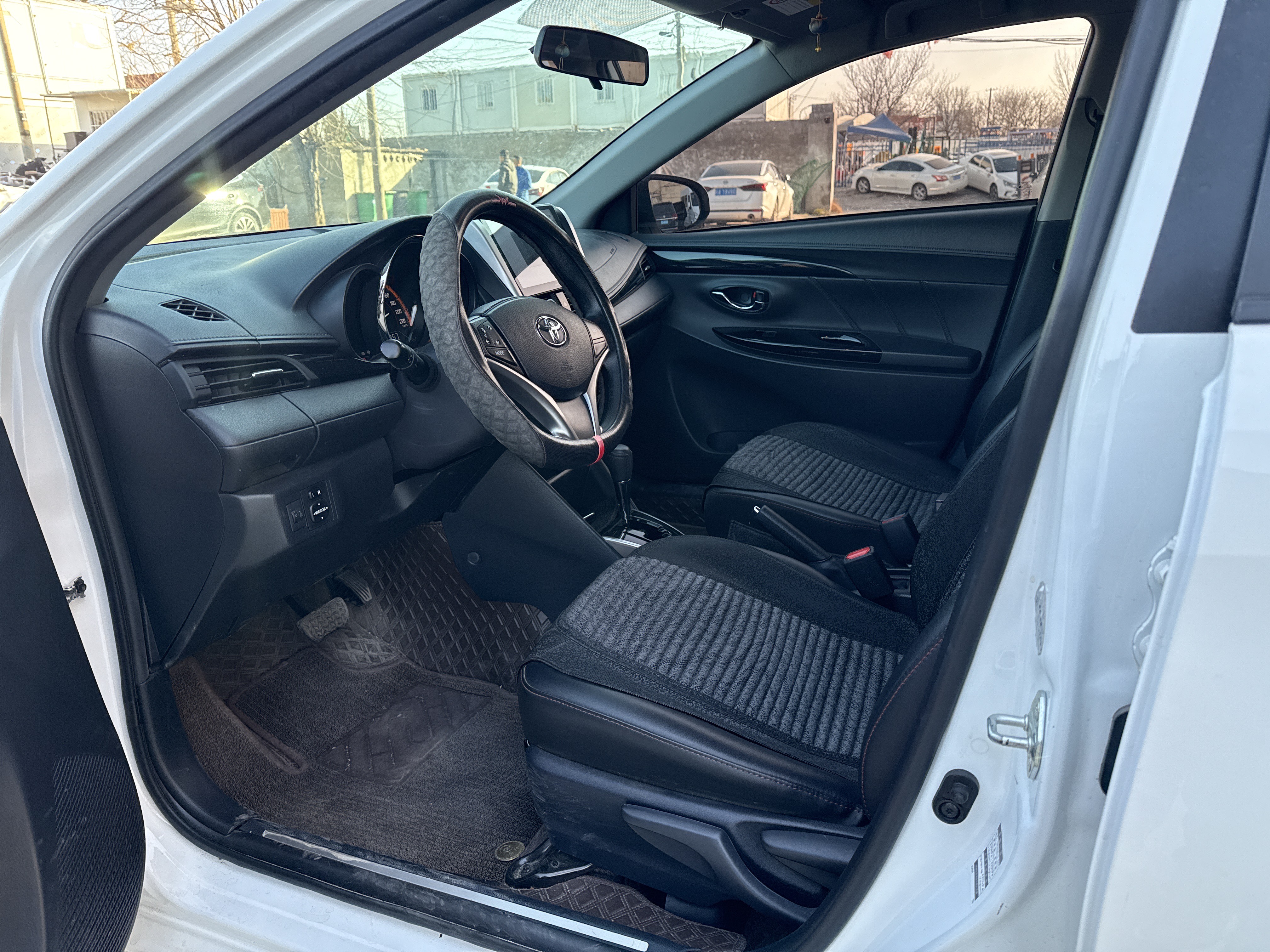 Yaris L Zhixuan 2022 #4 Yaris L Zhixuan 2022 صورة سيارة #4