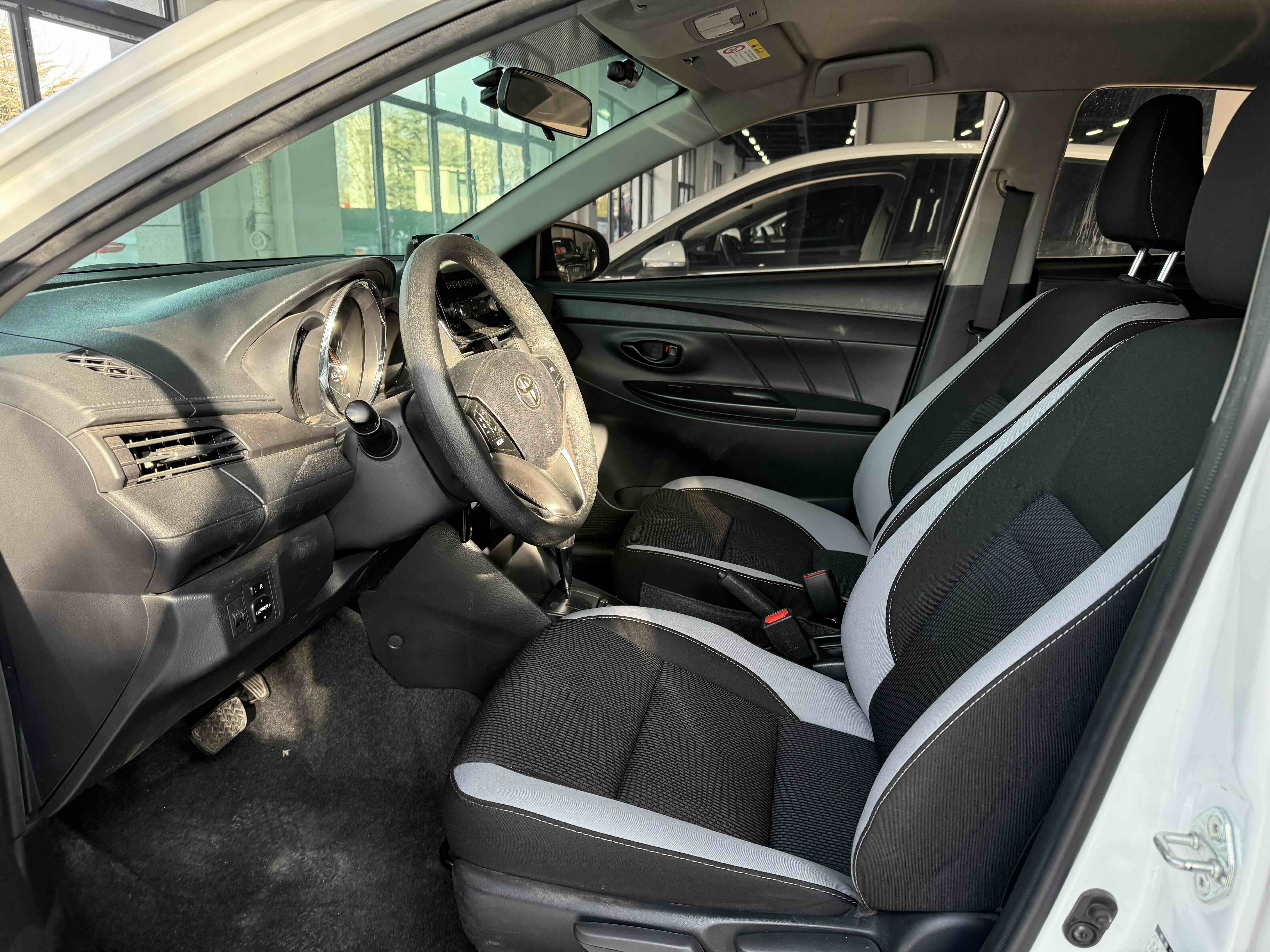Yaris L Zhixuan 2022 car image #4
