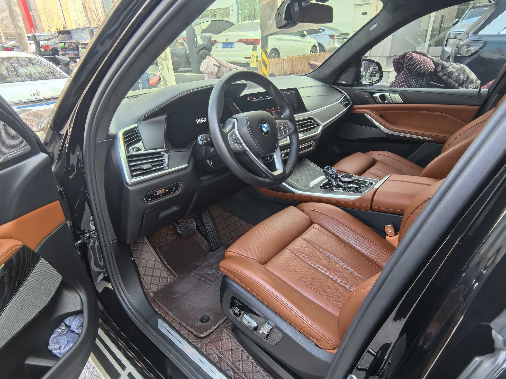 BMW X7 2022 #4 BMW X7 2022 car image #4