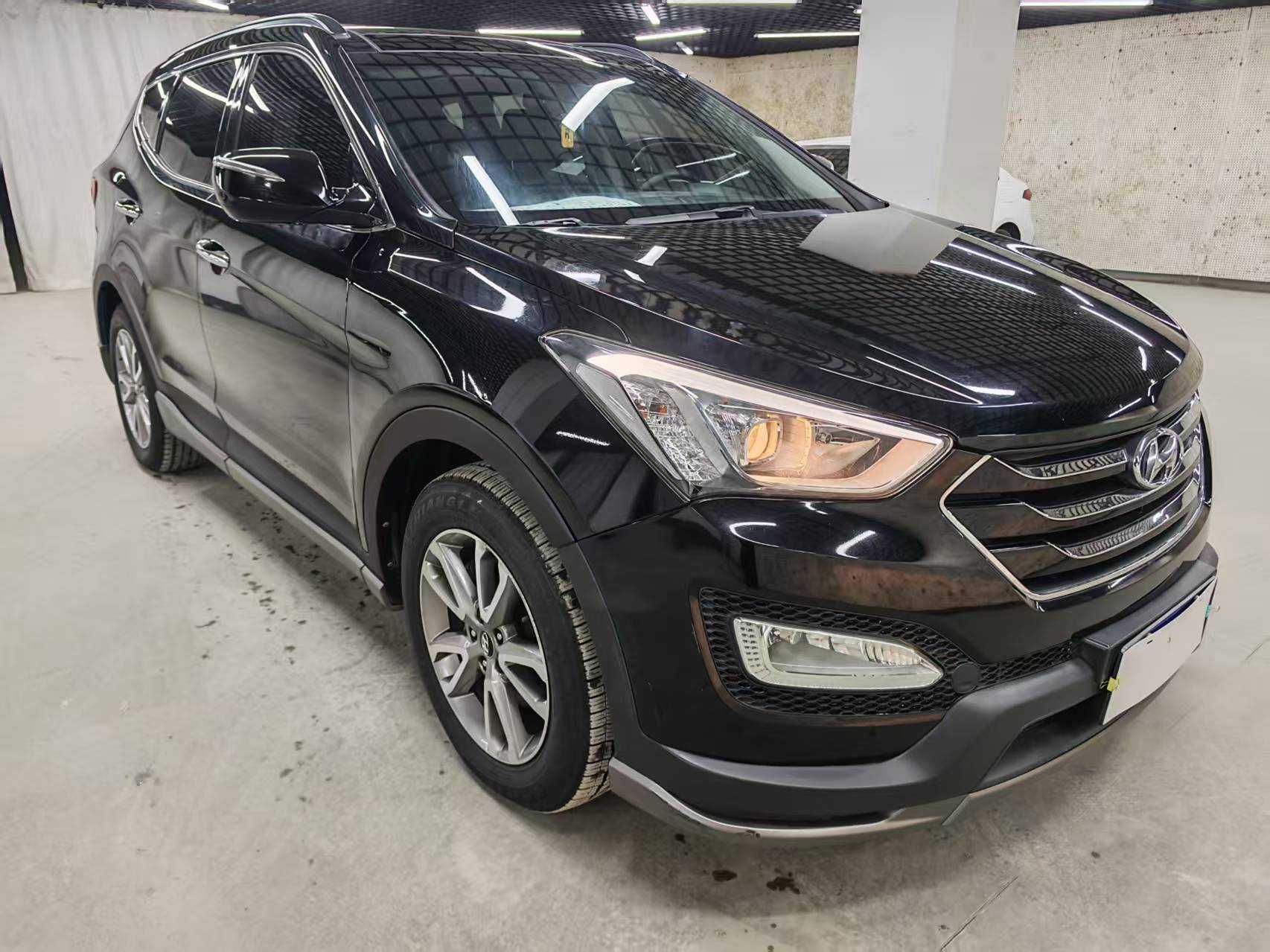 Hyundai Santa Fe (Imported) 2013 car image #4