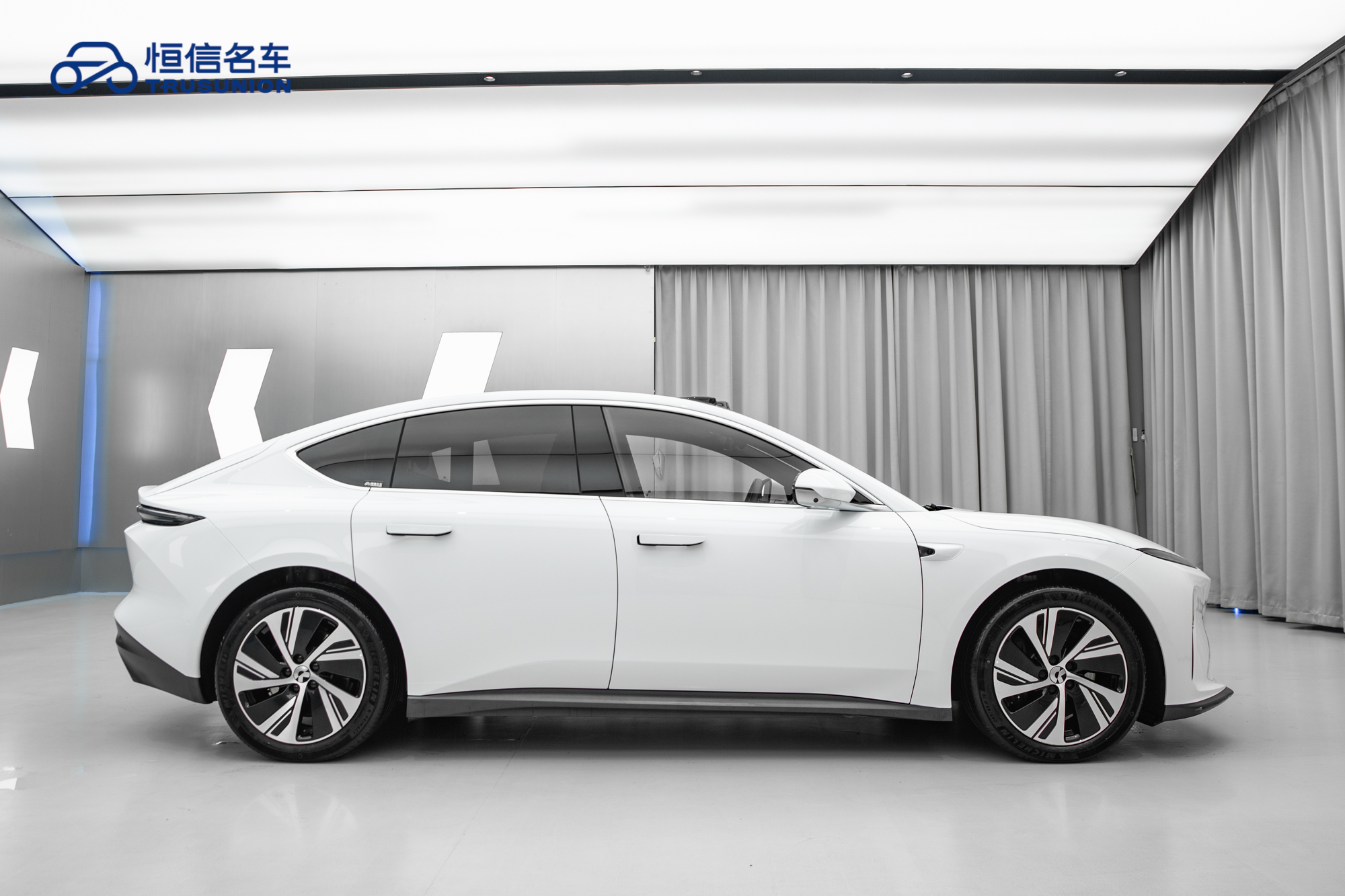 NIO ET5 2023 изображение автомобиля #4