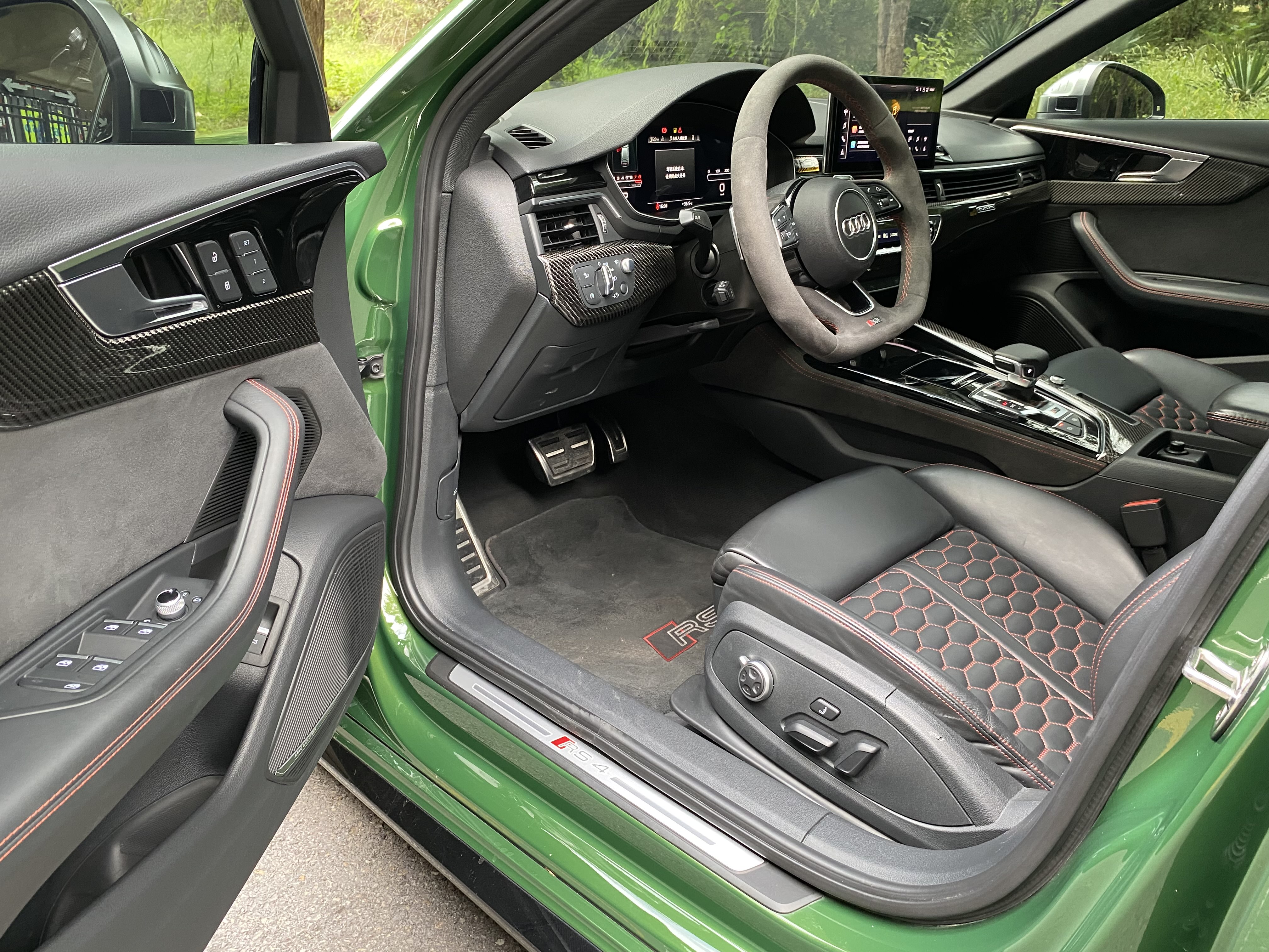 Audi RS 4 2022 #4 Audi RS 4 2022 car image #4