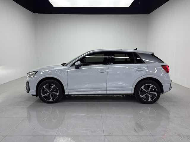 Q2L e-tron 2022 #4 Q2L e-tron 2022 car image #4