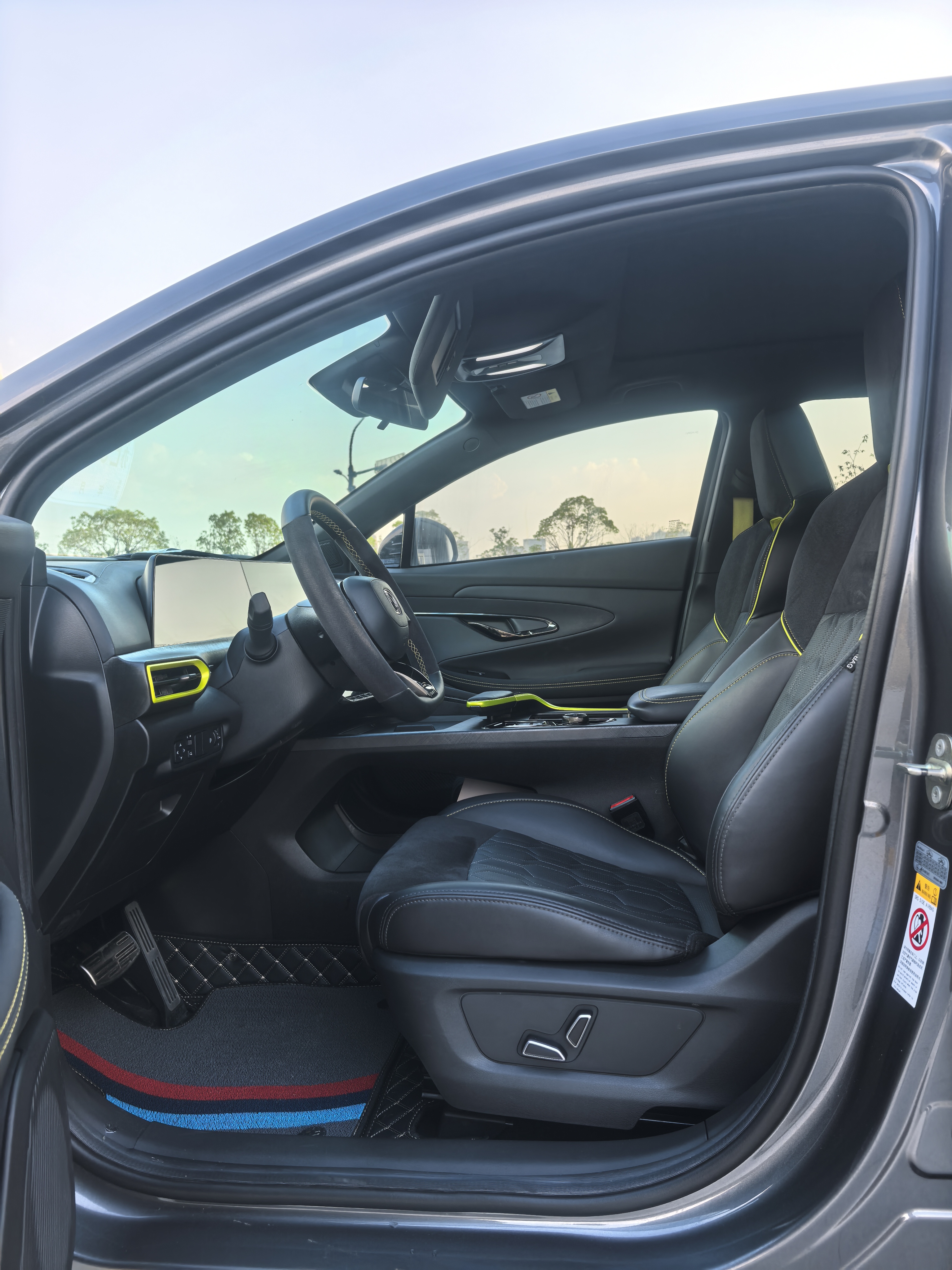 Changan UNI-T 2022 صورة سيارة #4