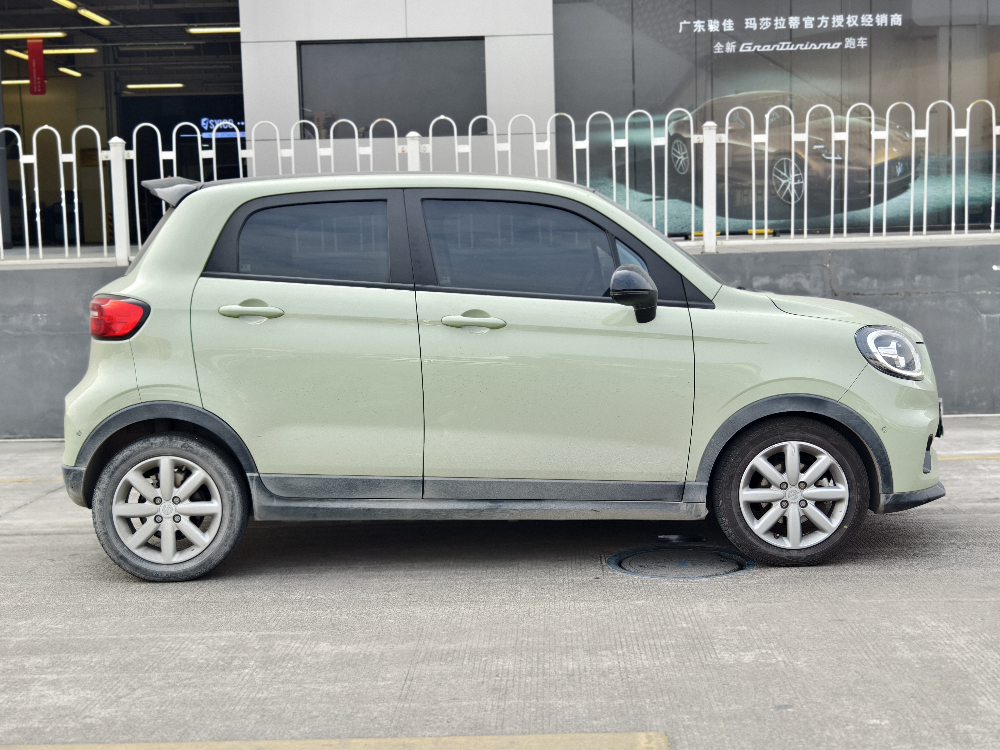 零跑汽车 零跑T03 2022 汽车图片 #4