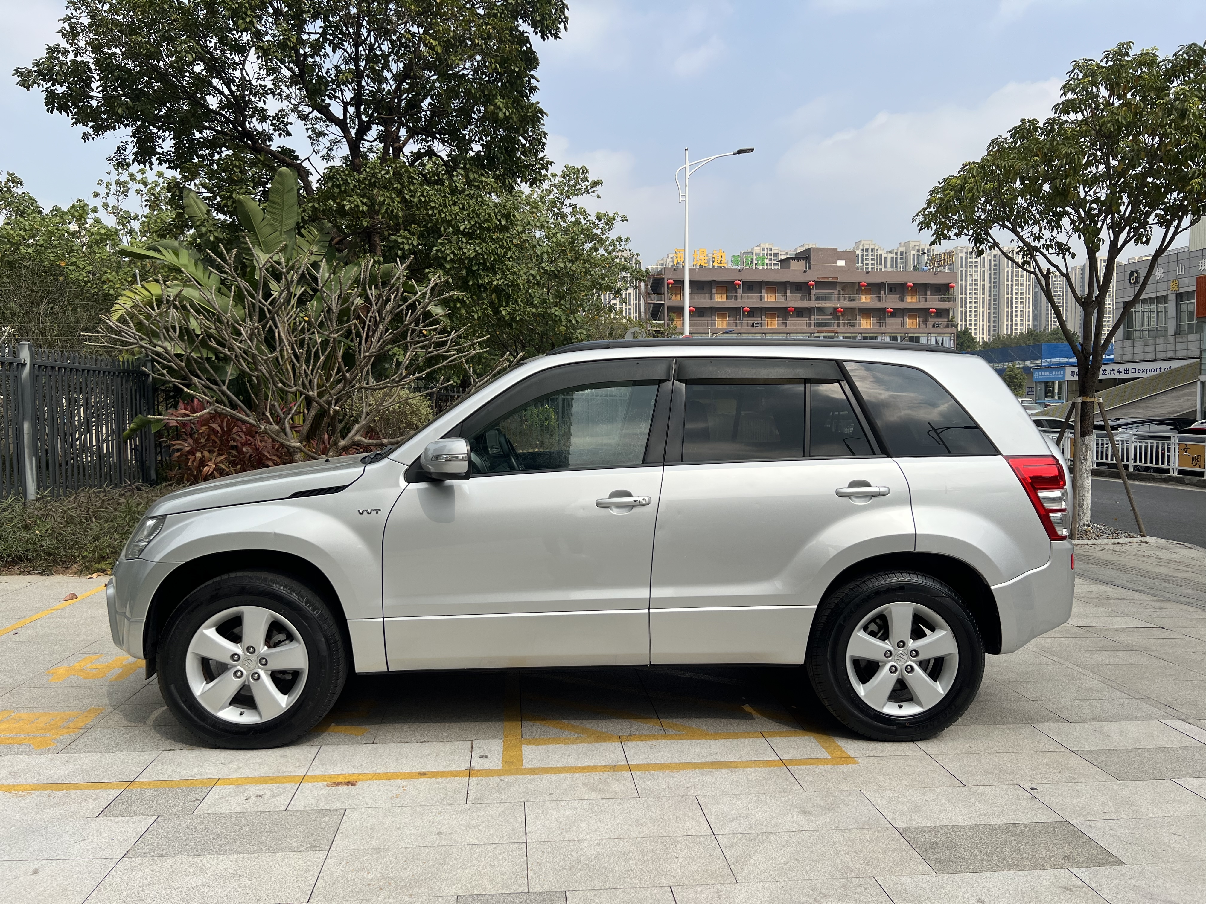 铃木 超级维特拉 2009 汽车图片 #4