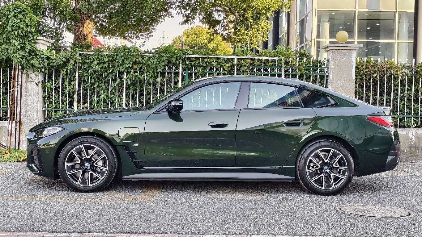 BMW i4 2023 #4 BMW i4 2023 car image #4