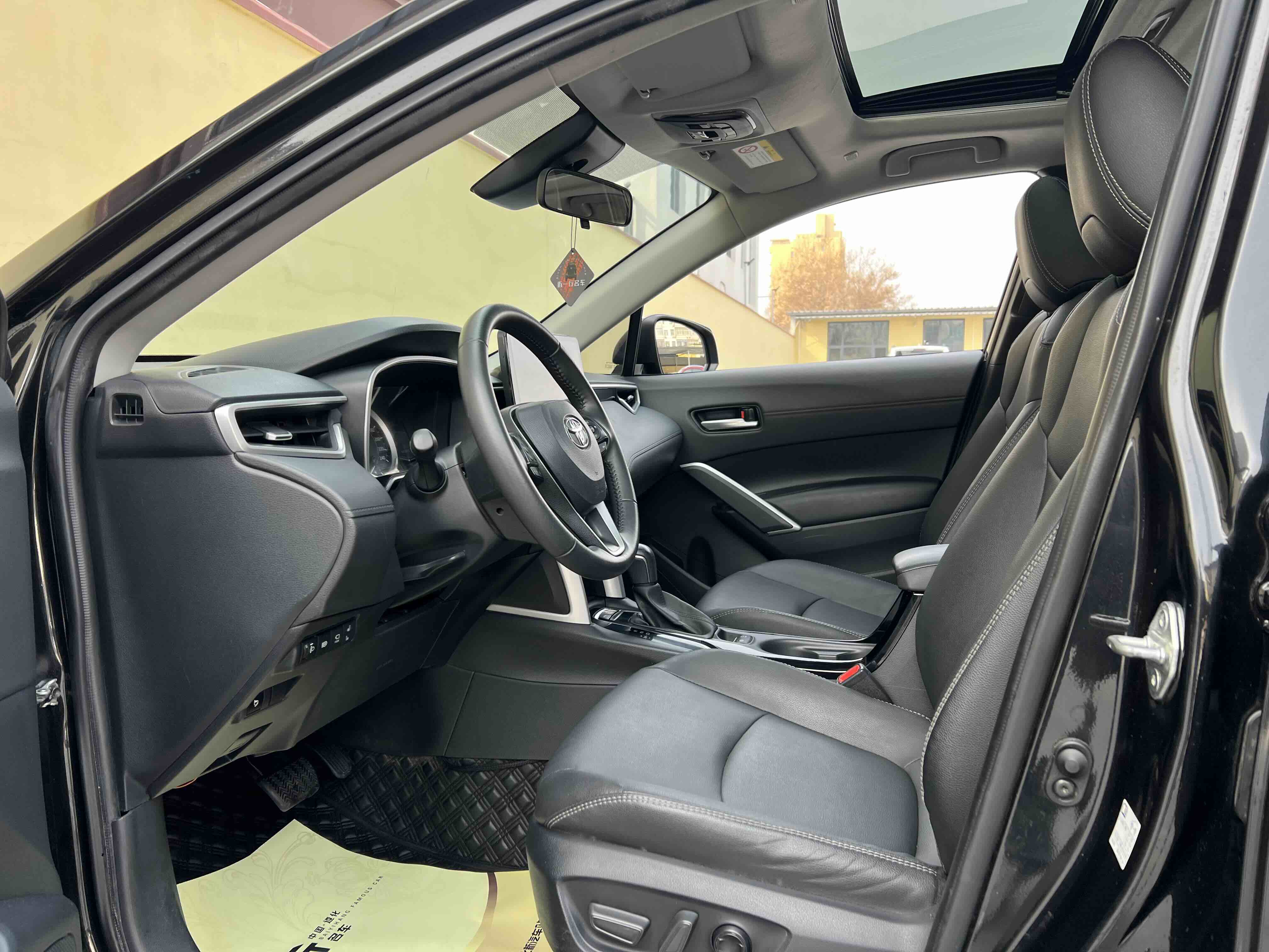 Toyota Corolla Cross 2022 #4 Toyota Corolla Cross 2022 car image #4