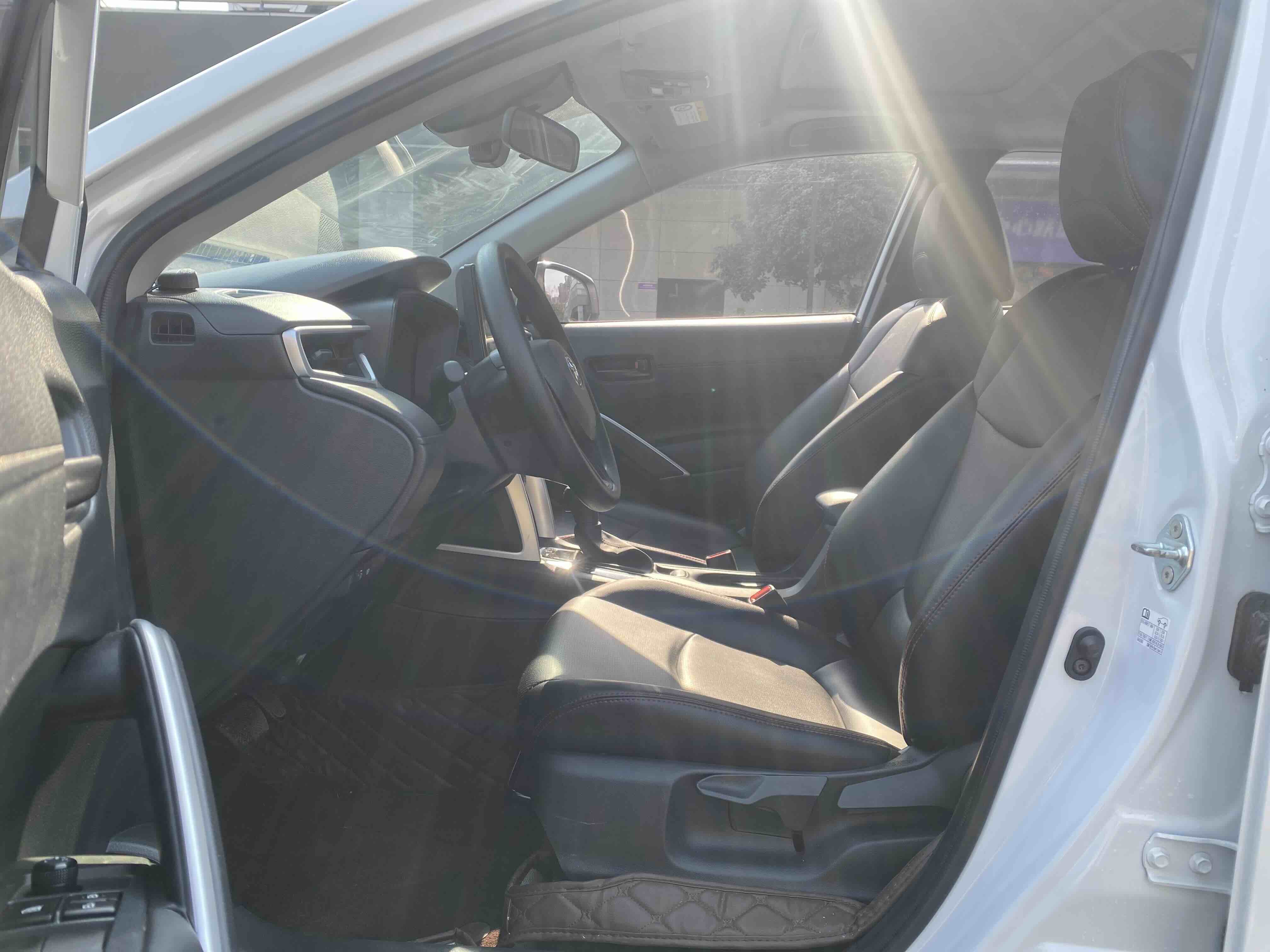 Corolla Cross 2022 #4 Corolla Cross 2022 car image #4