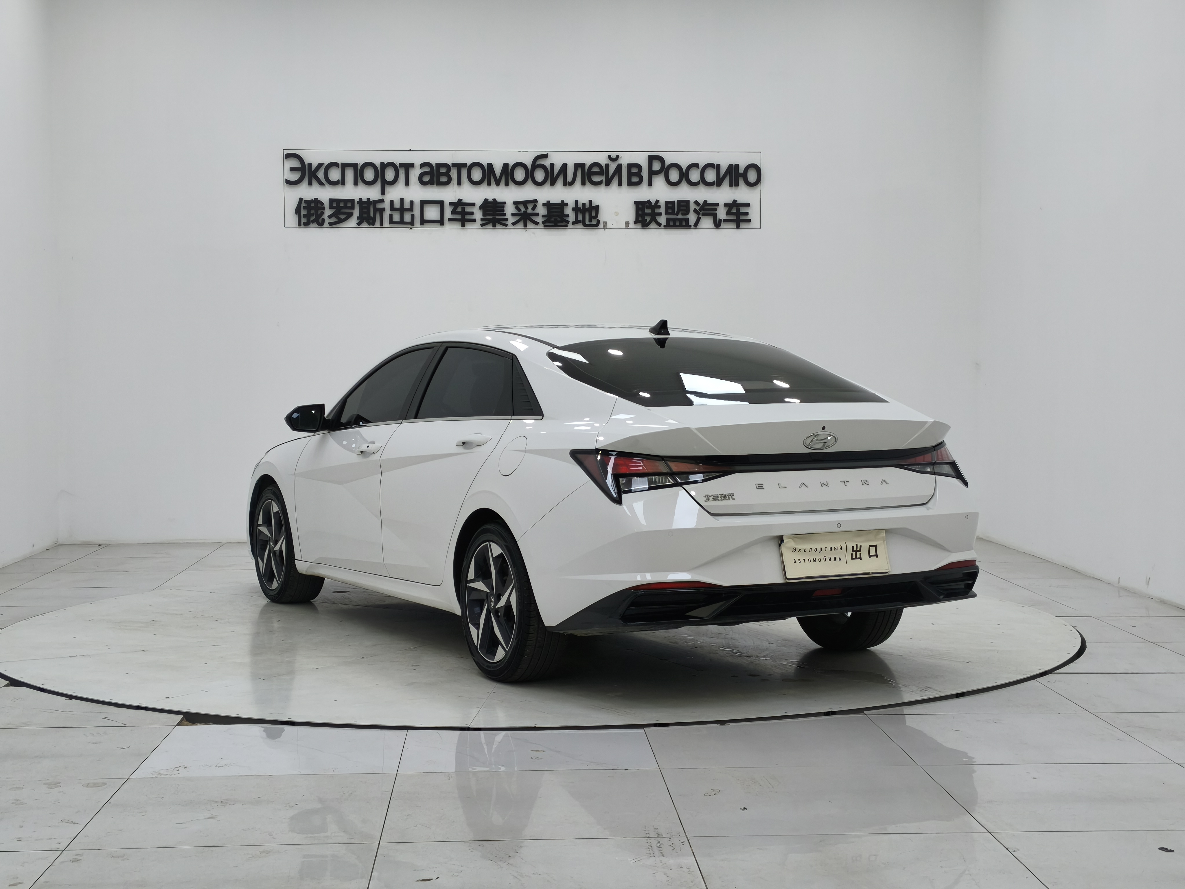 Hyundai Elantra 2022 car image #4