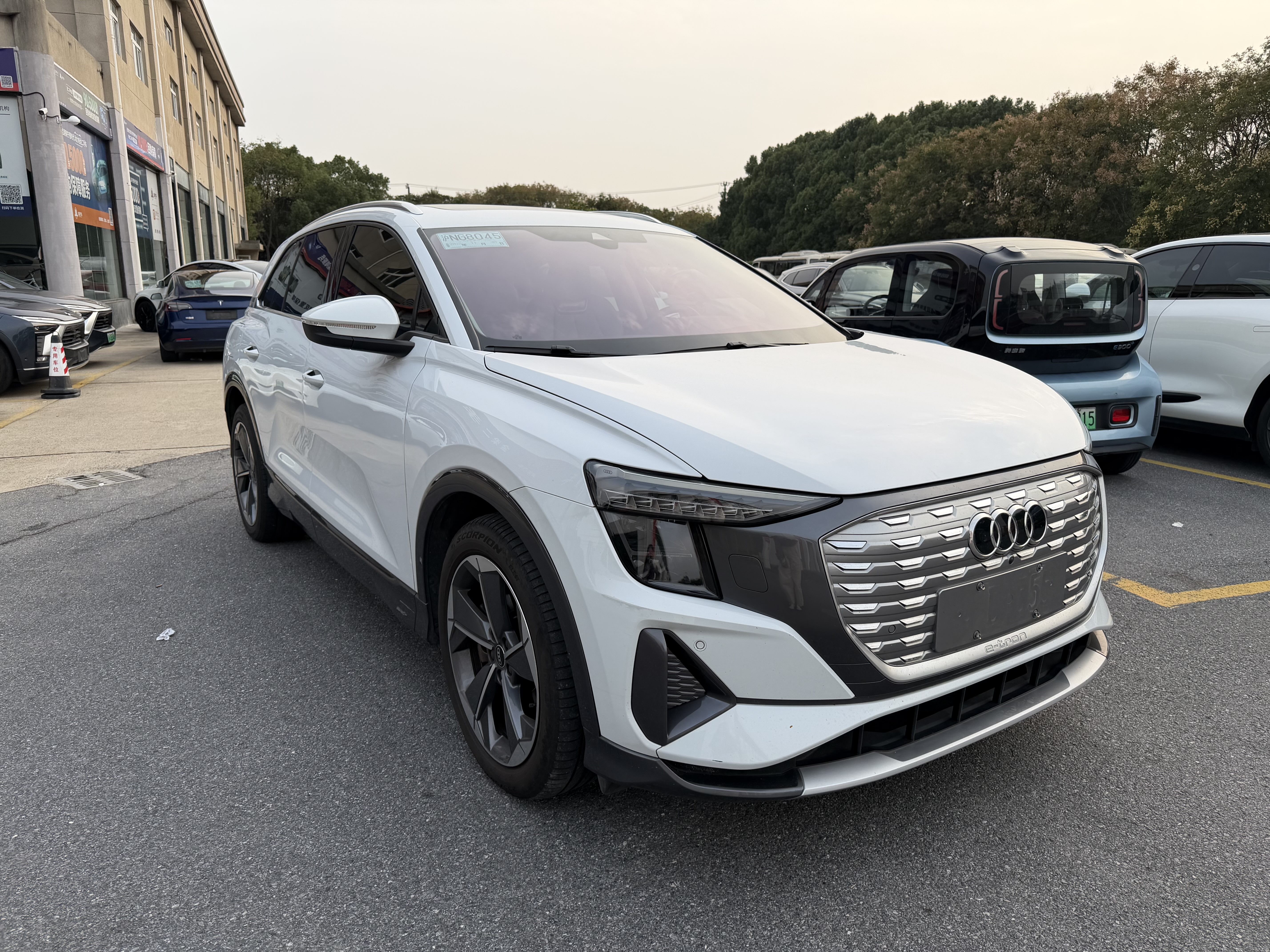 Audi Q5 e-tron 2023 #4 Audi Q5 e-tron 2023 صورة سيارة #4