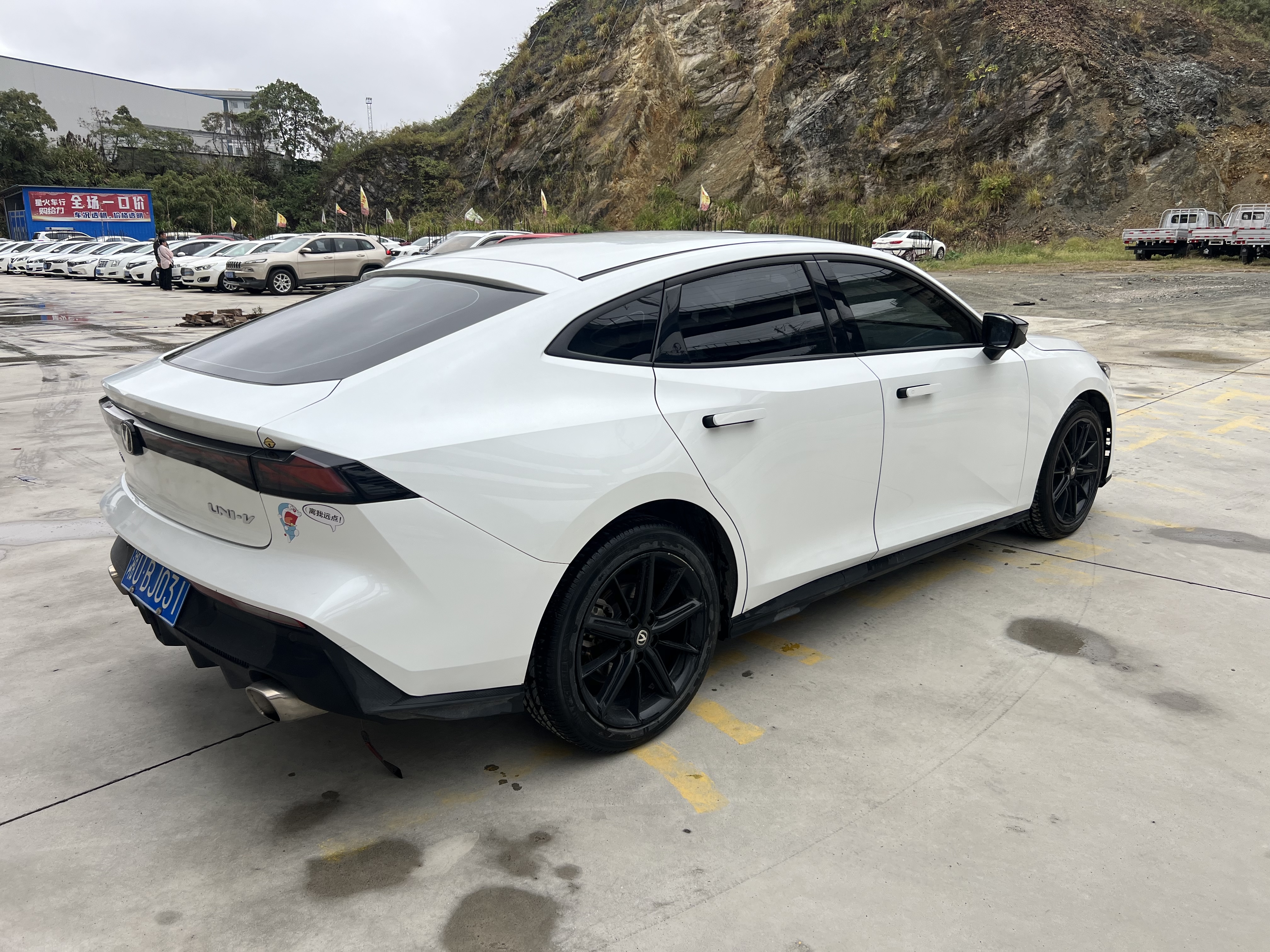 Changan UNI-V 2023 #4 Changan UNI-V 2023 immagine di auto #4