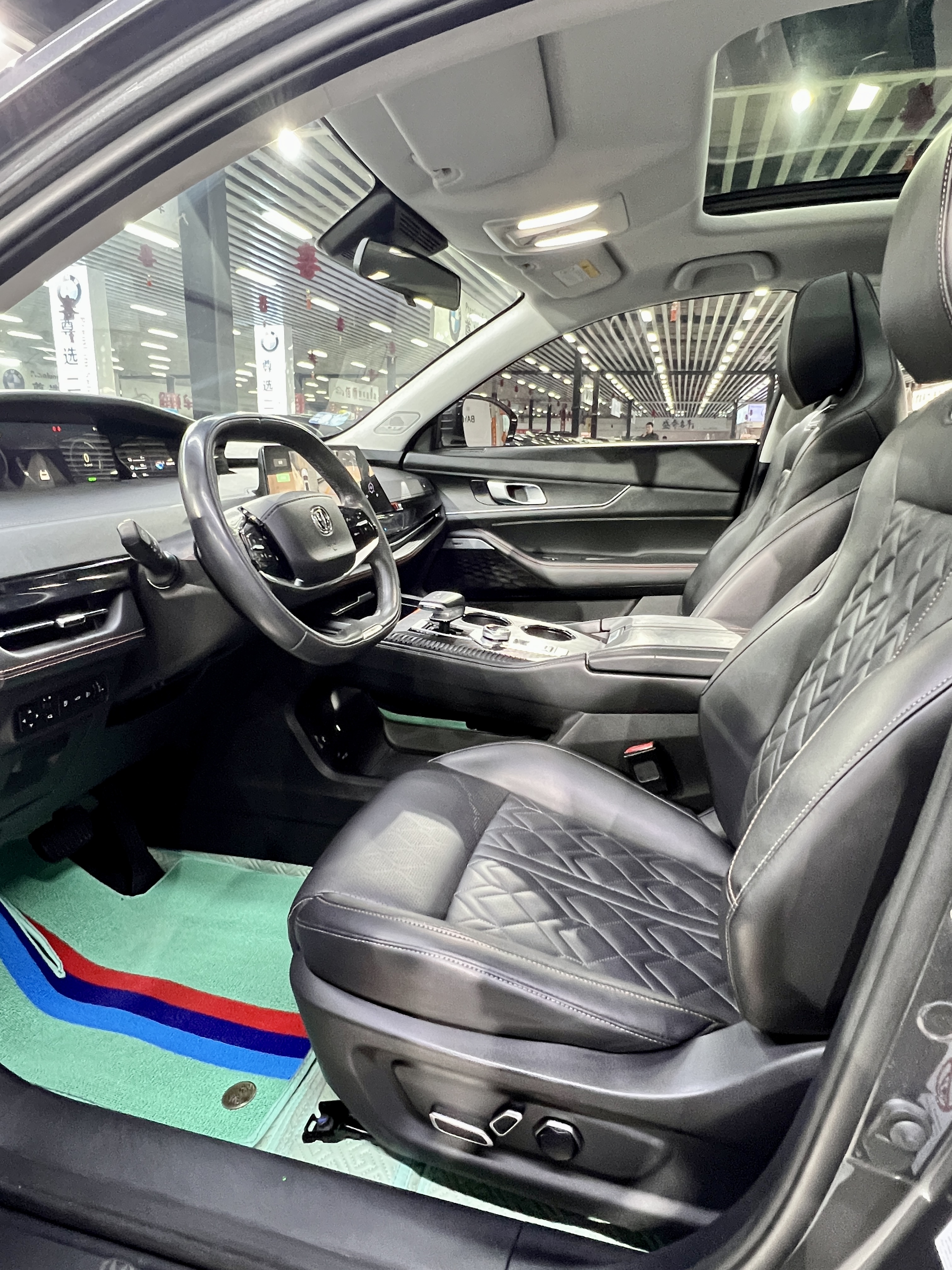 Changan UNI-K iDD 2023 car image #4