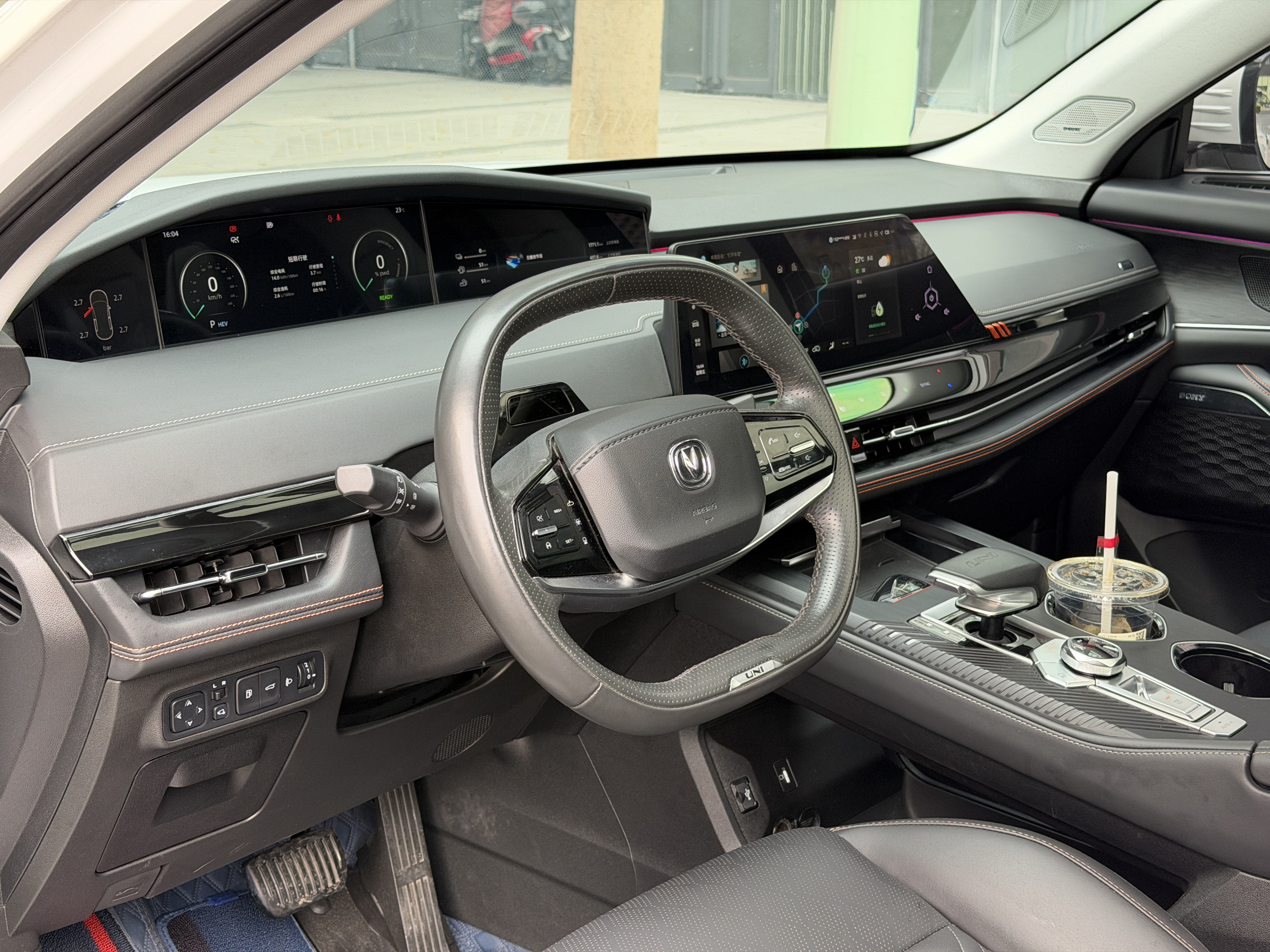 Changan UNI-K iDD 2022 car image #4