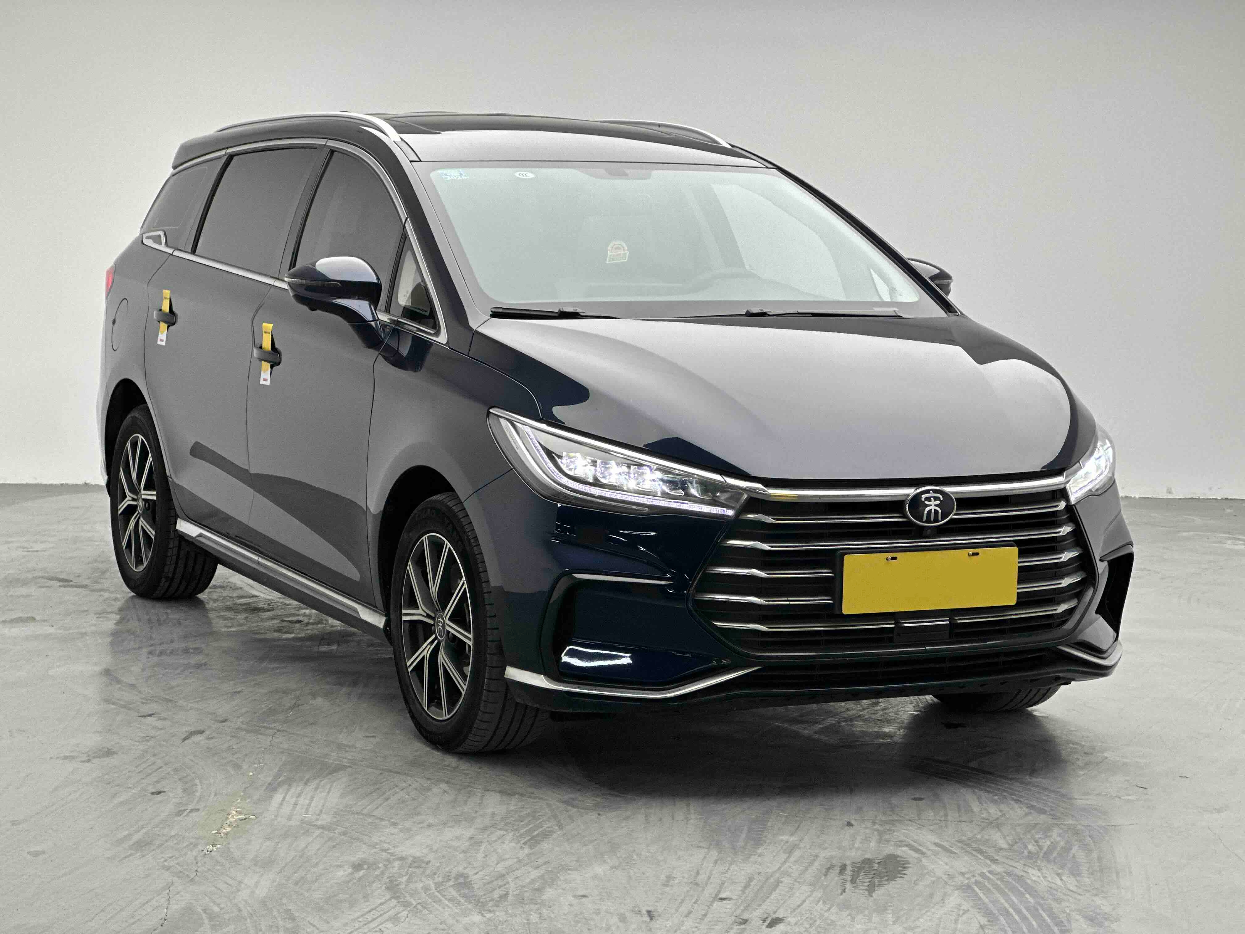 BYD Song MAX New Energy 2023 car image #4