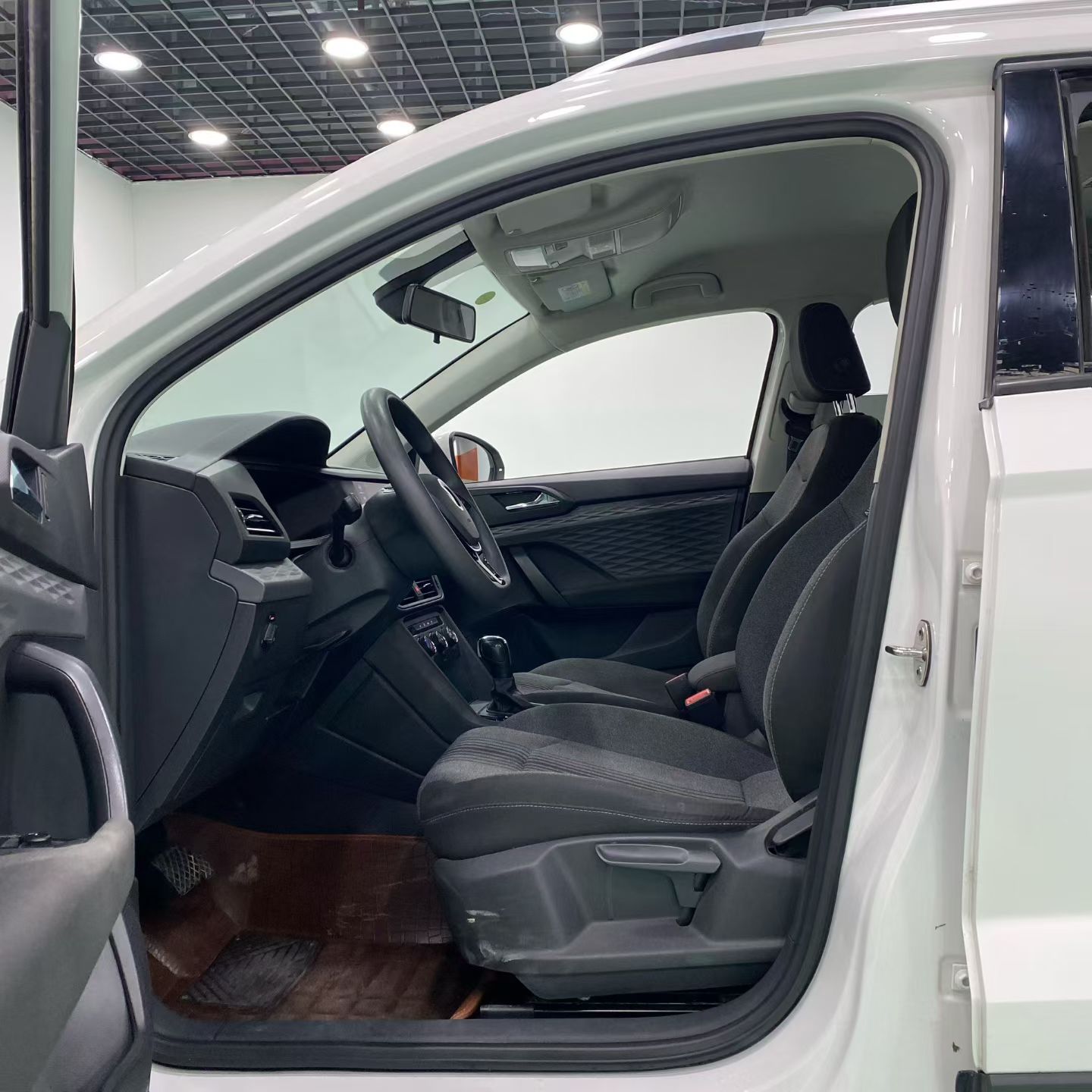 Volkswagen Tharu 2023 #4 Volkswagen Tharu 2023 car image #4