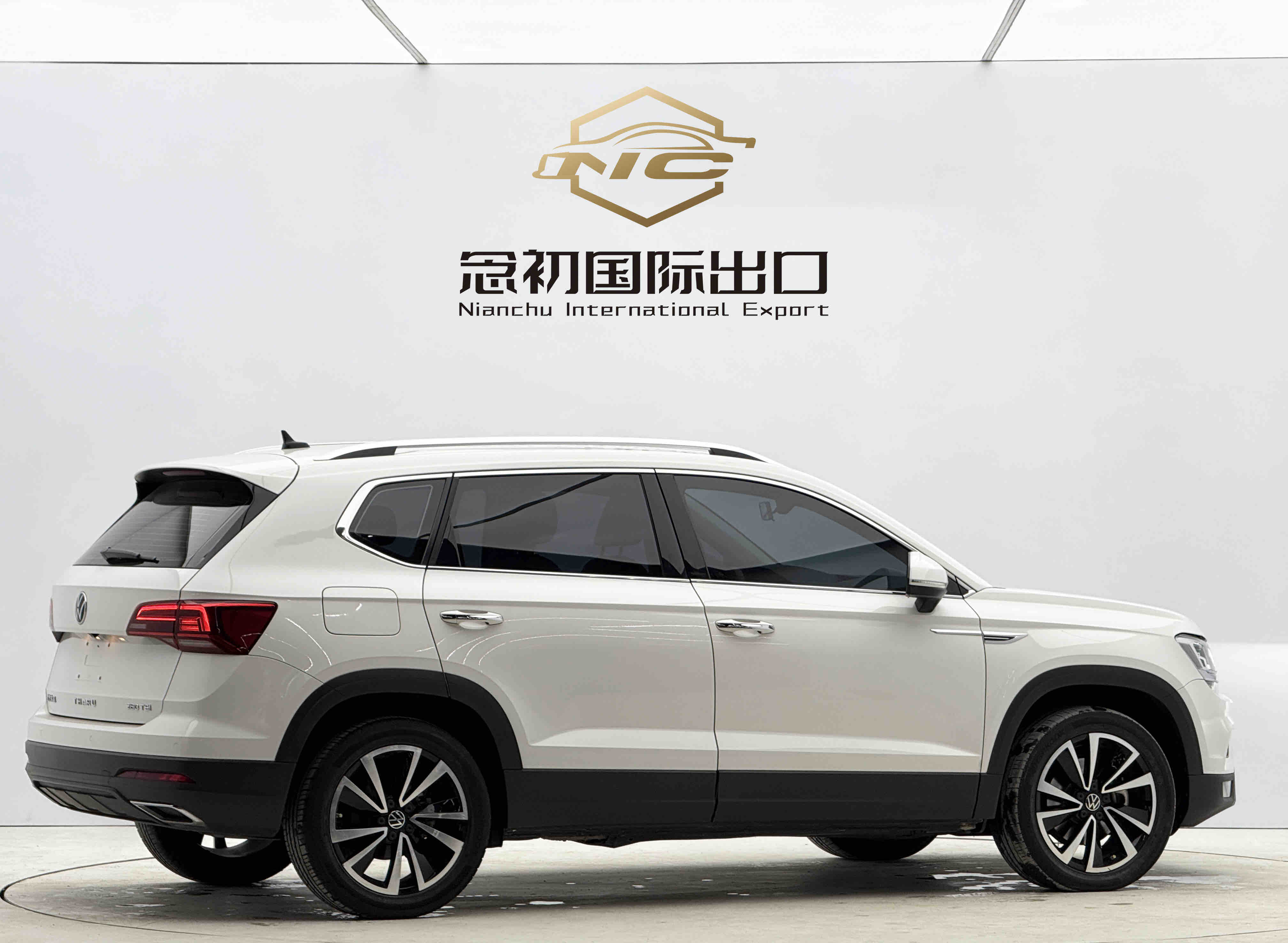 Volkswagen Tharu 2022 immagine di auto #4