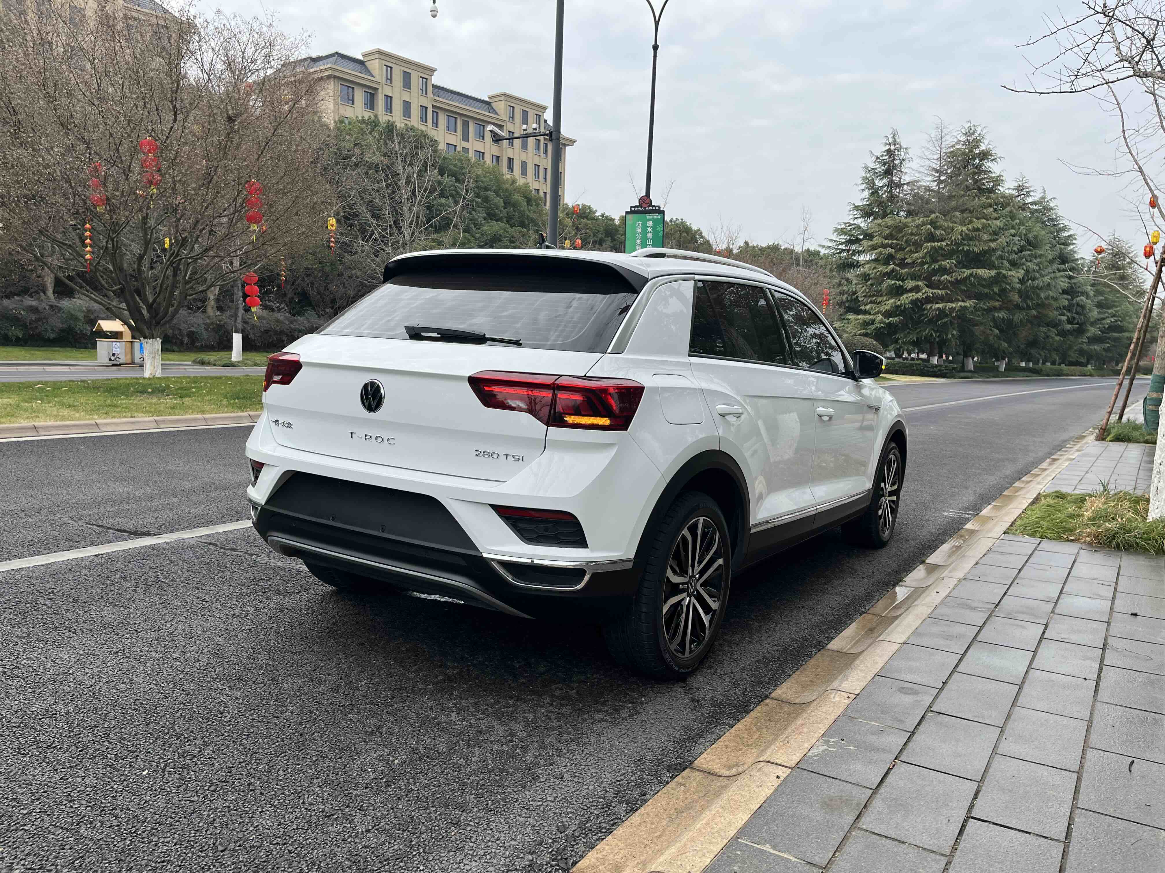 T-Roc 2023 car image #4