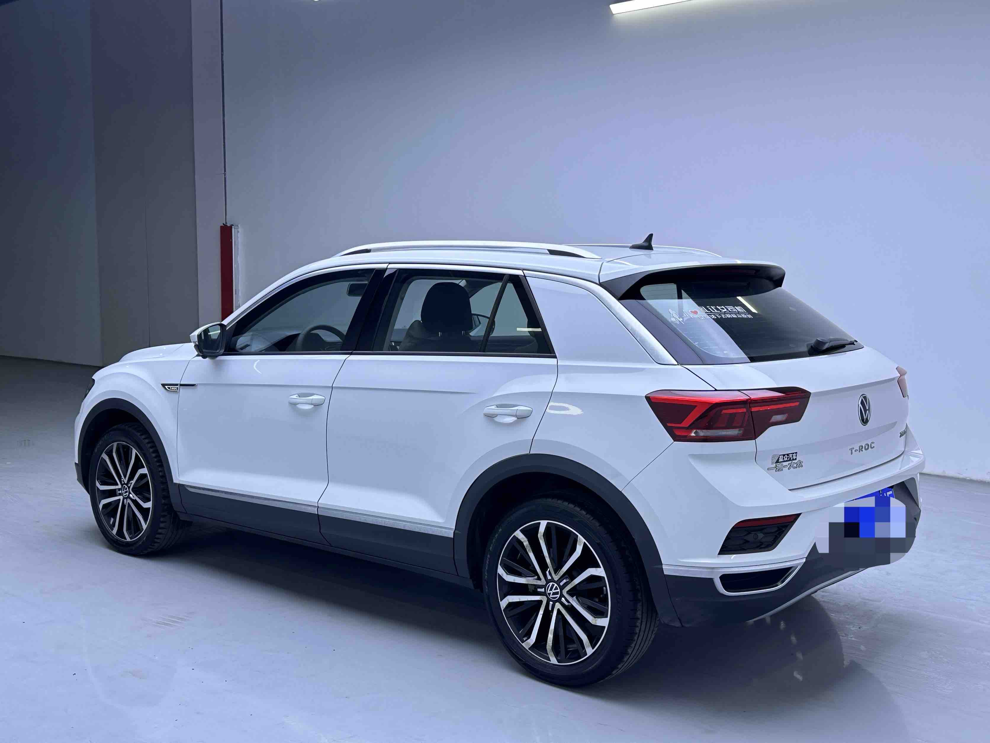 Volkswagen T-Roc 2023 #4 Volkswagen T-Roc 2023 car image #4