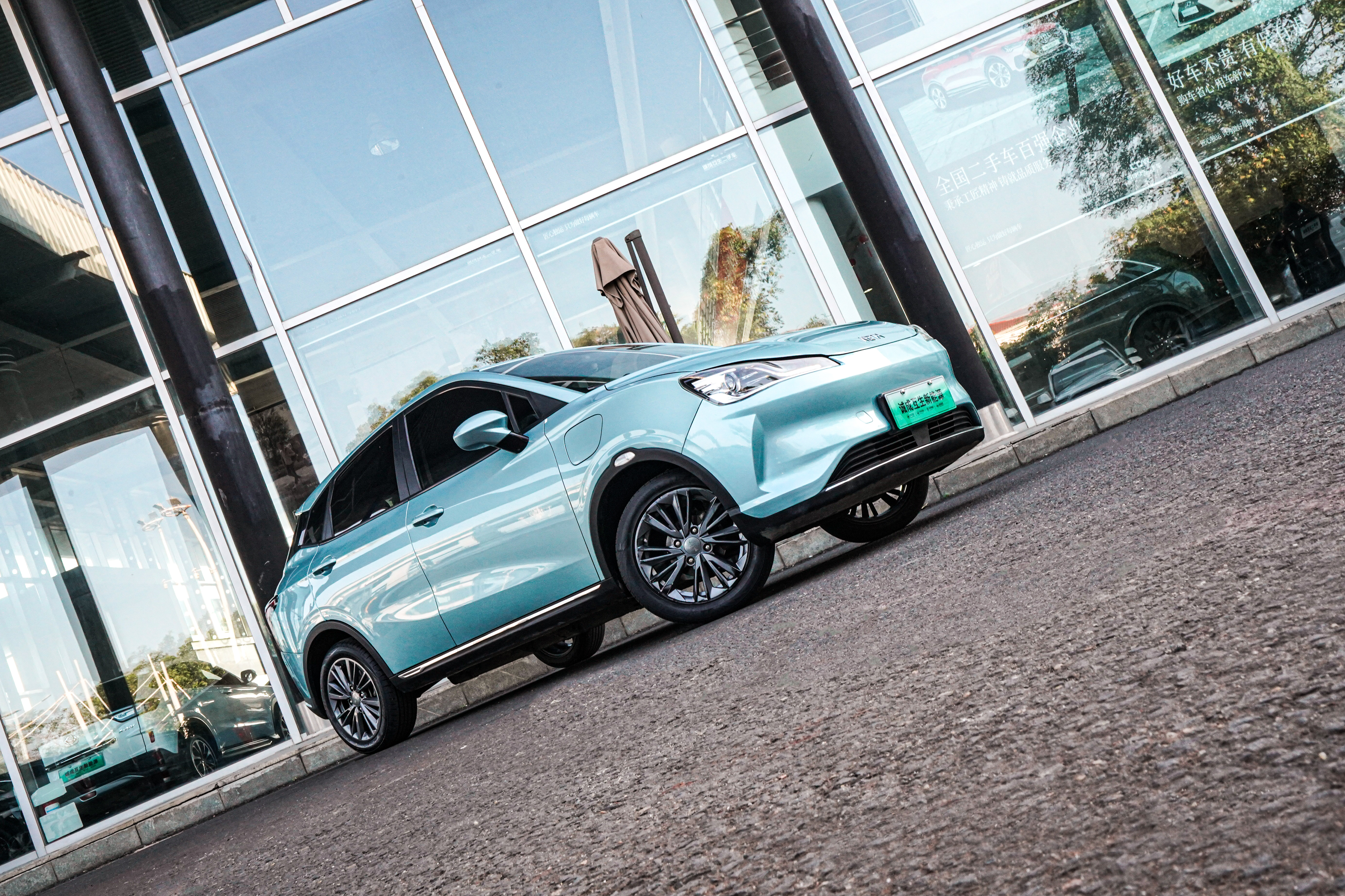 哪吒汽车 哪吒V 2022 #4 哪吒汽车 哪吒V 2022 汽车图片 #4