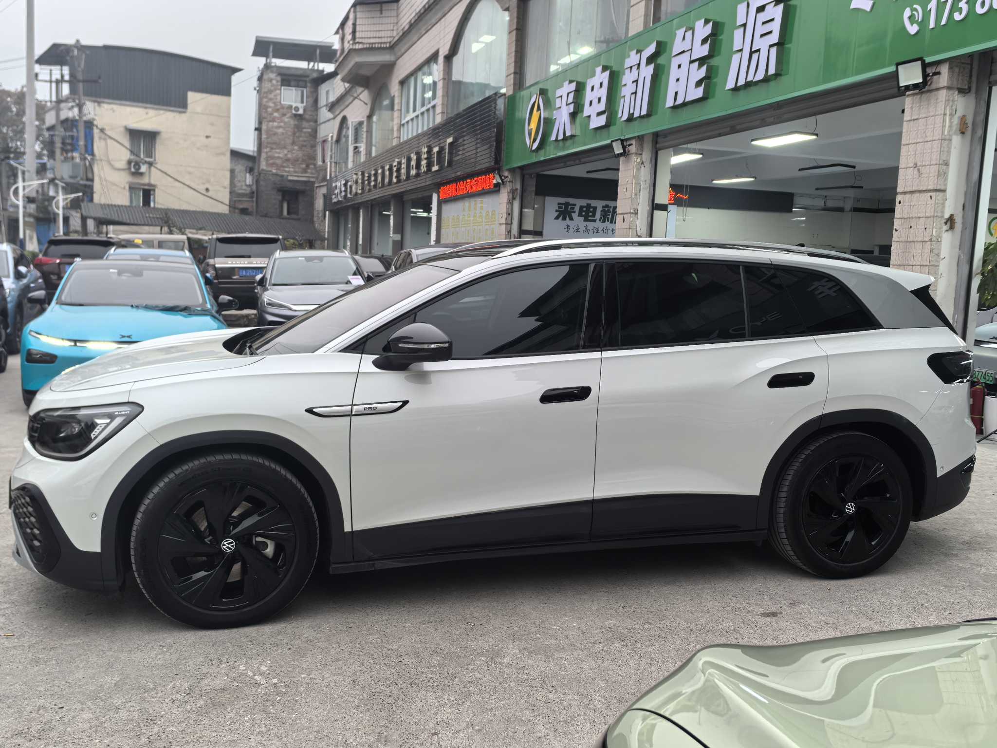 Volkswagen ID.6 Crozz 2022 #4 Volkswagen ID.6 Crozz 2022 immagine di auto #4