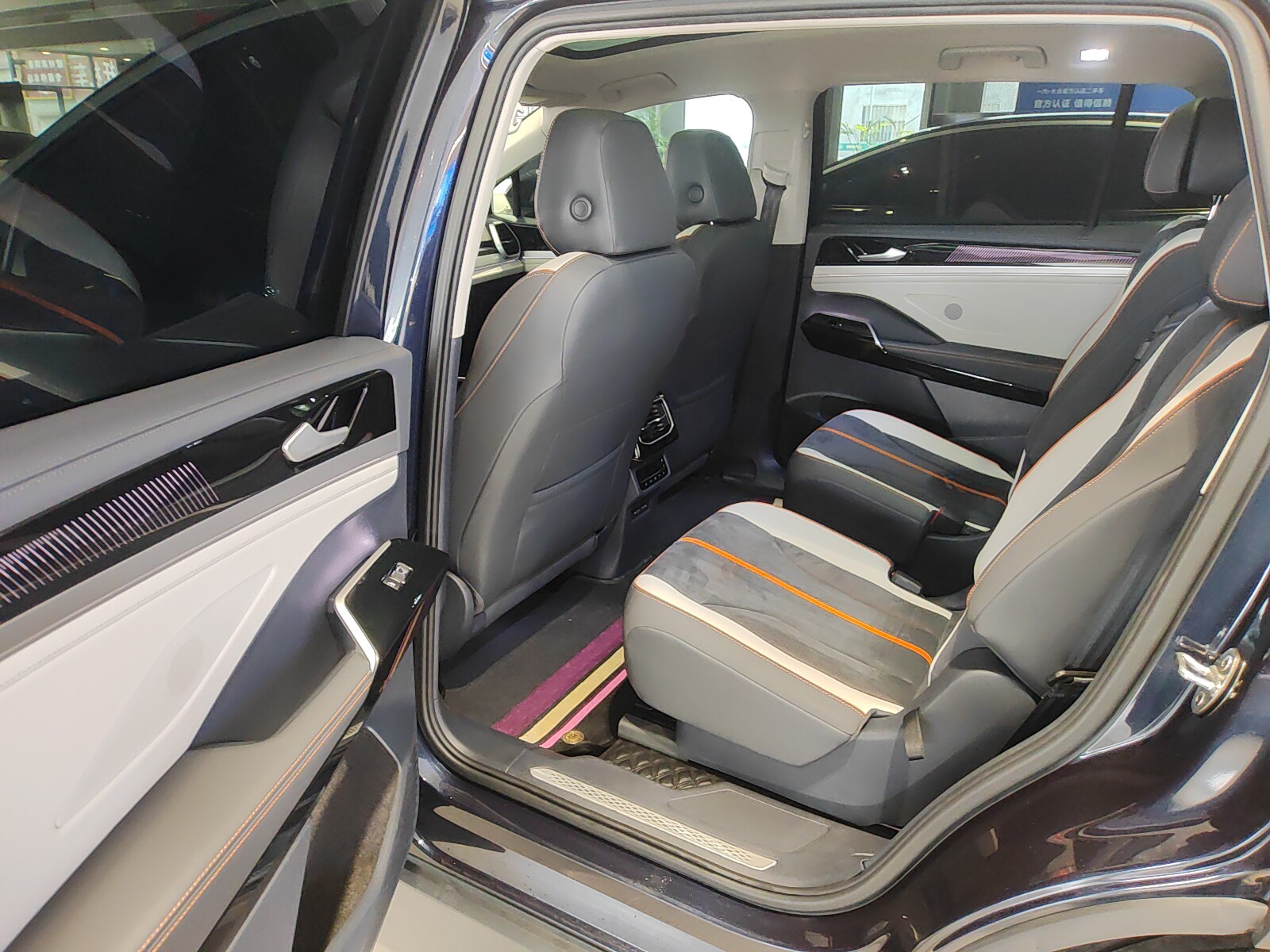 Volkswagen ID.6 Crozz 2023 immagine di auto #4