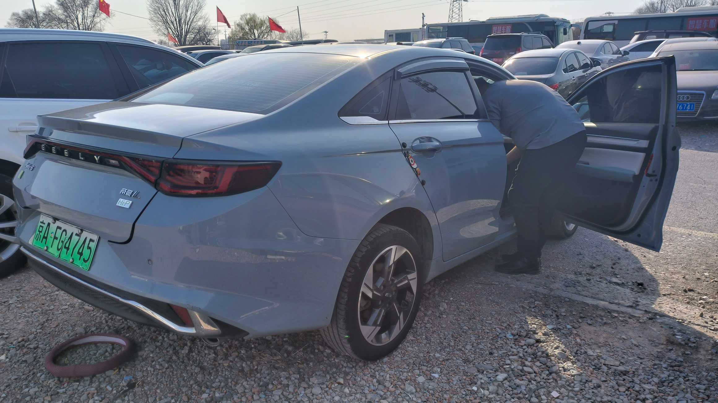 GEELY 2023 #4 GEELY 2023 car image #4