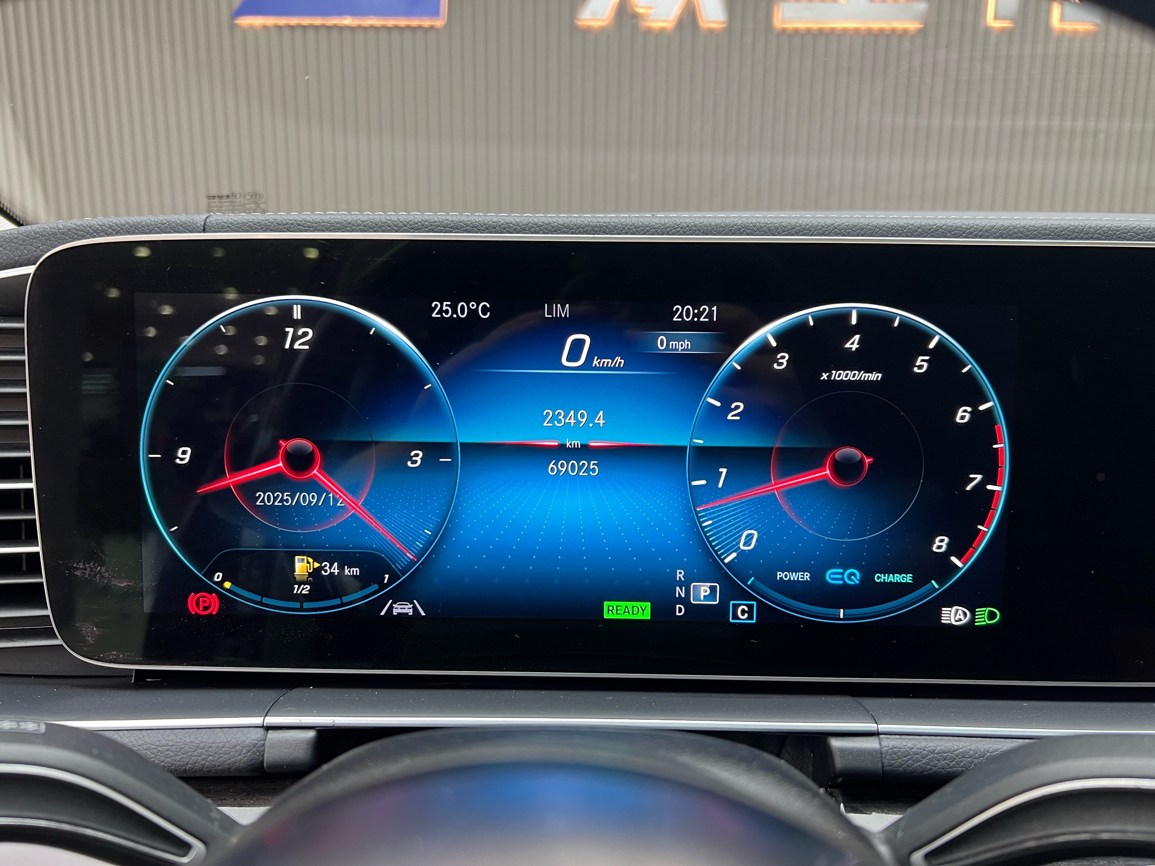 Mercedes-Benz GLS Class 2023 #4 Mercedes-Benz GLS Class 2023 car image #4