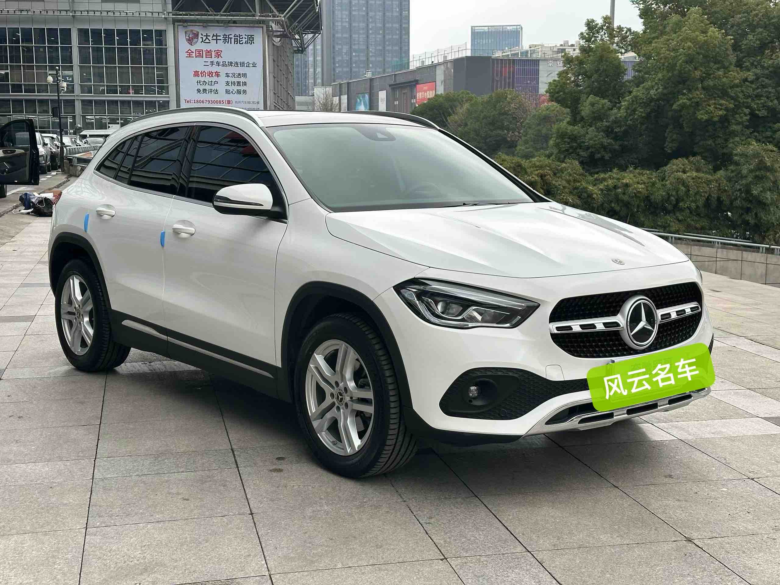 Mercedes-Benz GLA Class 2022 car image #4