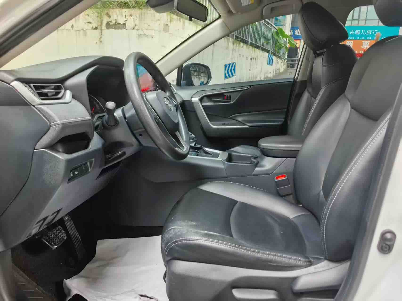 Toyota RAV4 2023 #4 Toyota RAV4 2023 car image #4