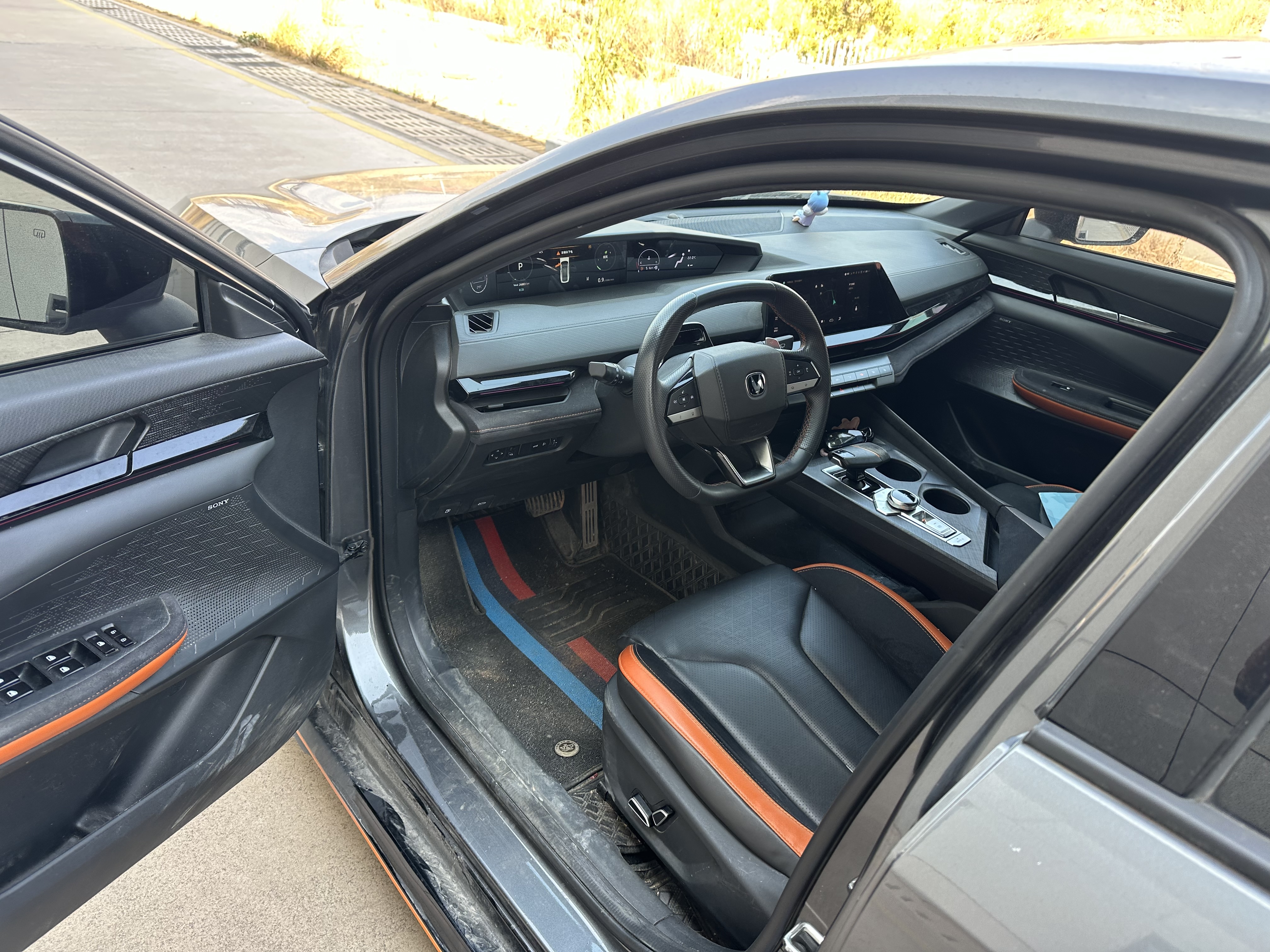 Changan UNI-V 2022 car image #4