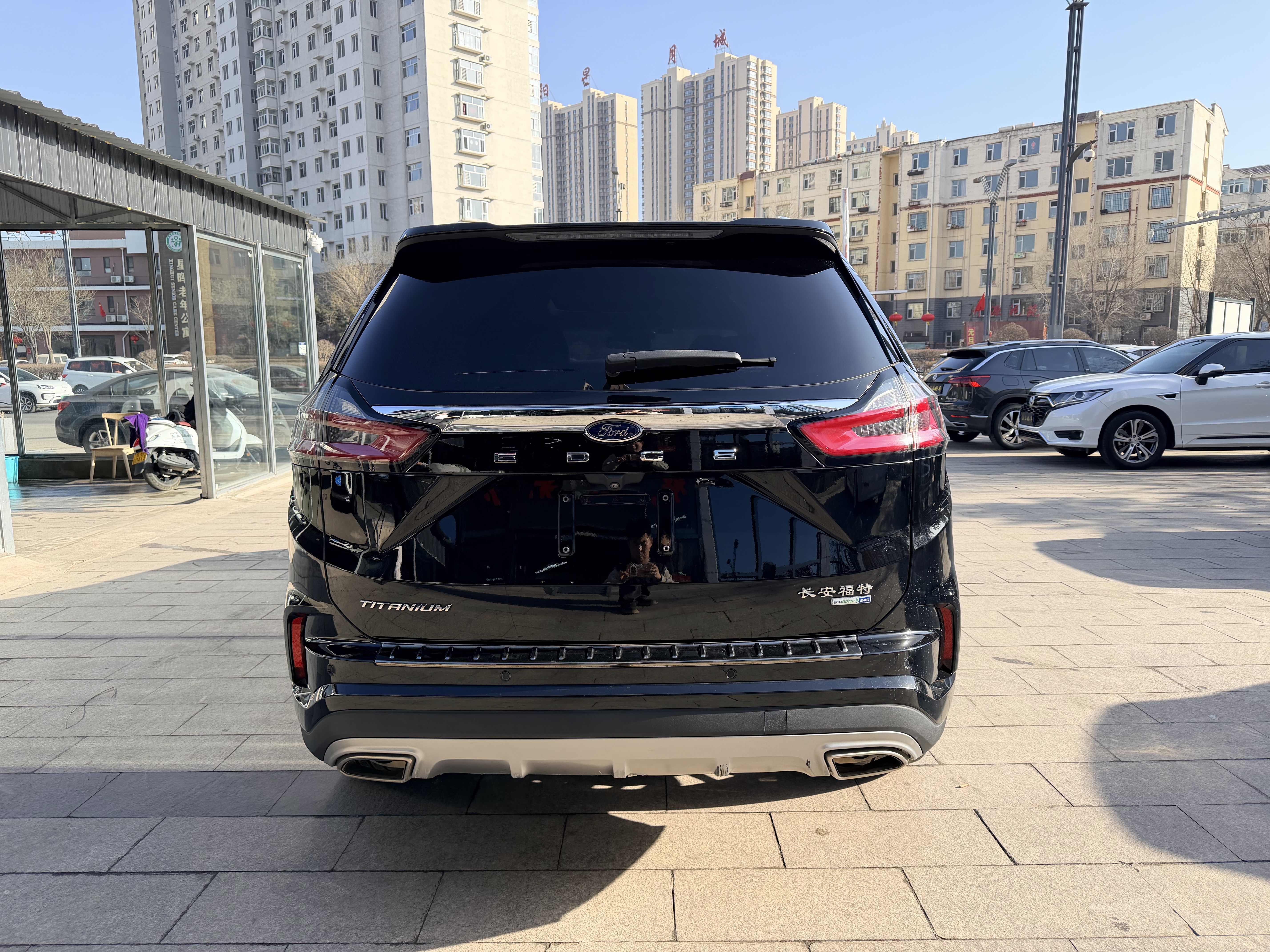 Ford Edge 2021 car image #4