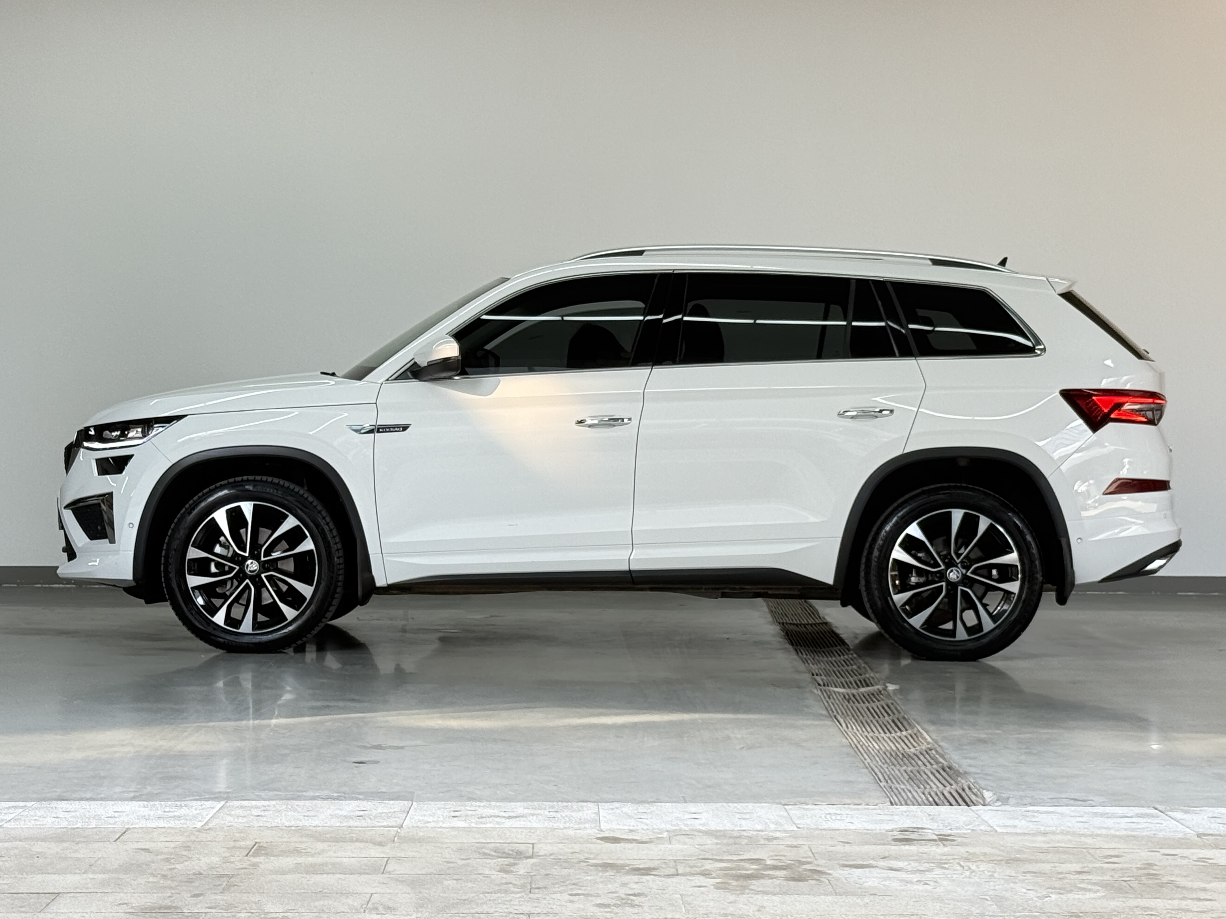 Skoda Kodiaq 2022 car image #4