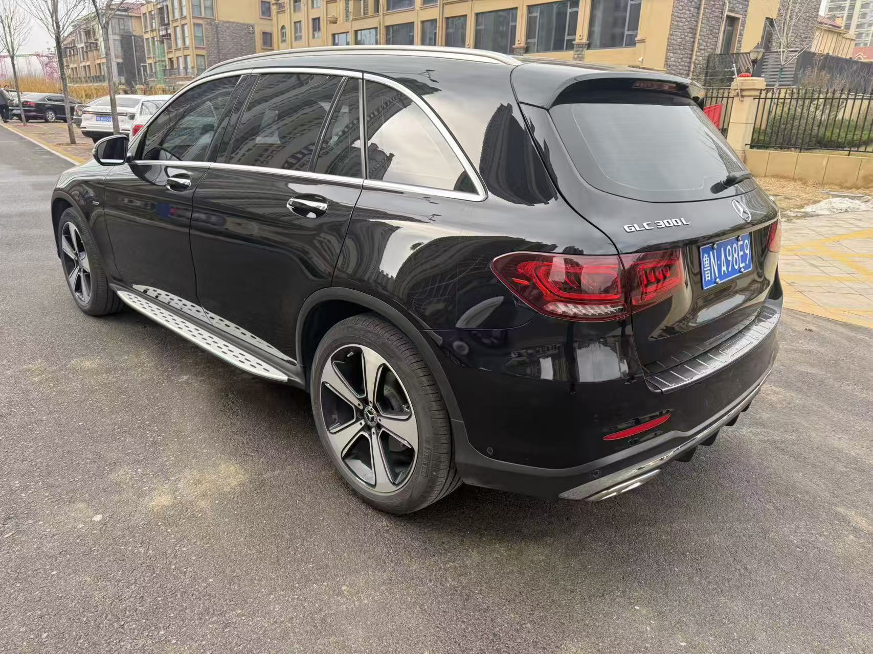 Mercedes-Benz GLC Class 2022 car image #4