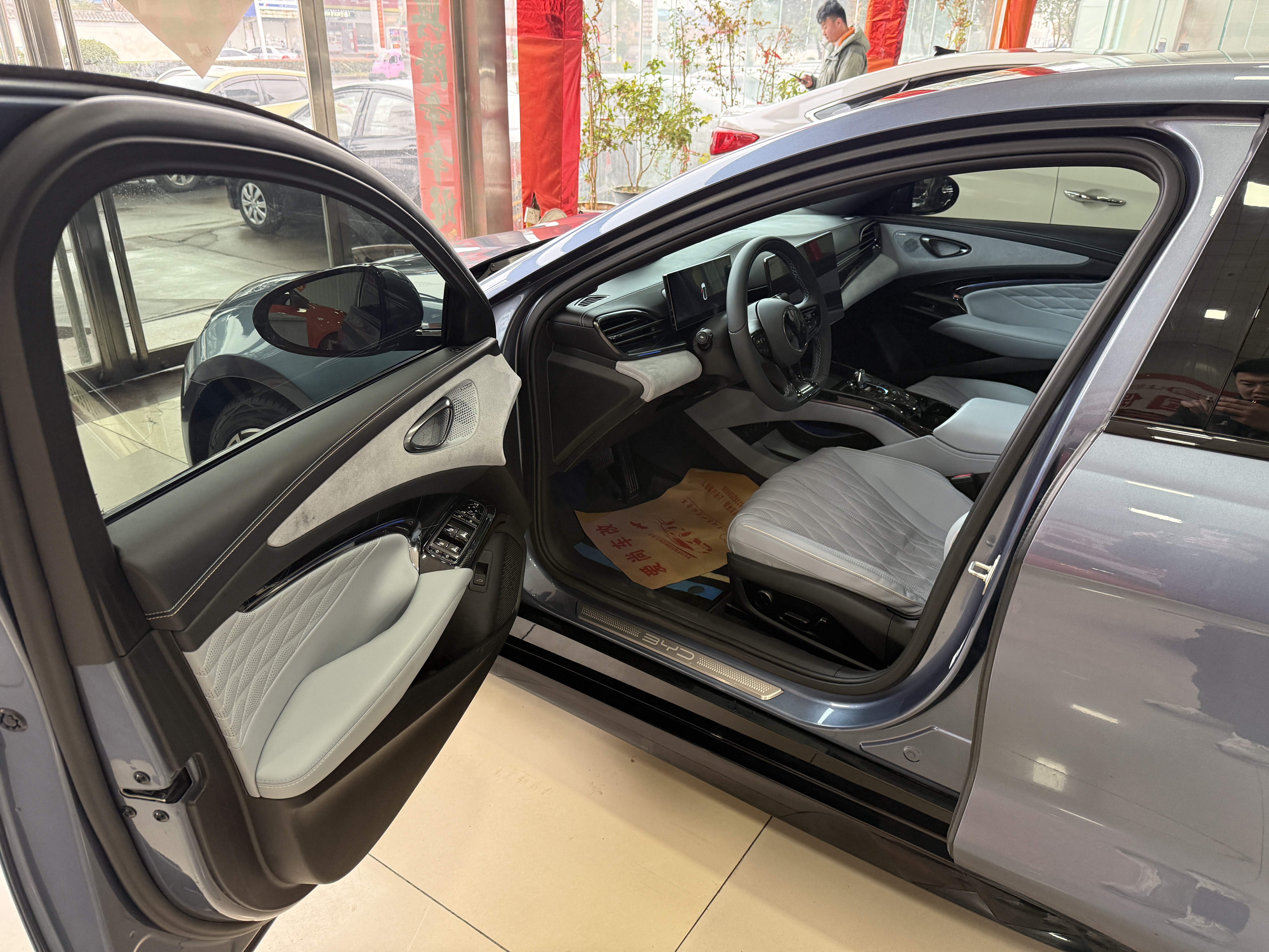 BYD Seal 2023 immagine di auto #4