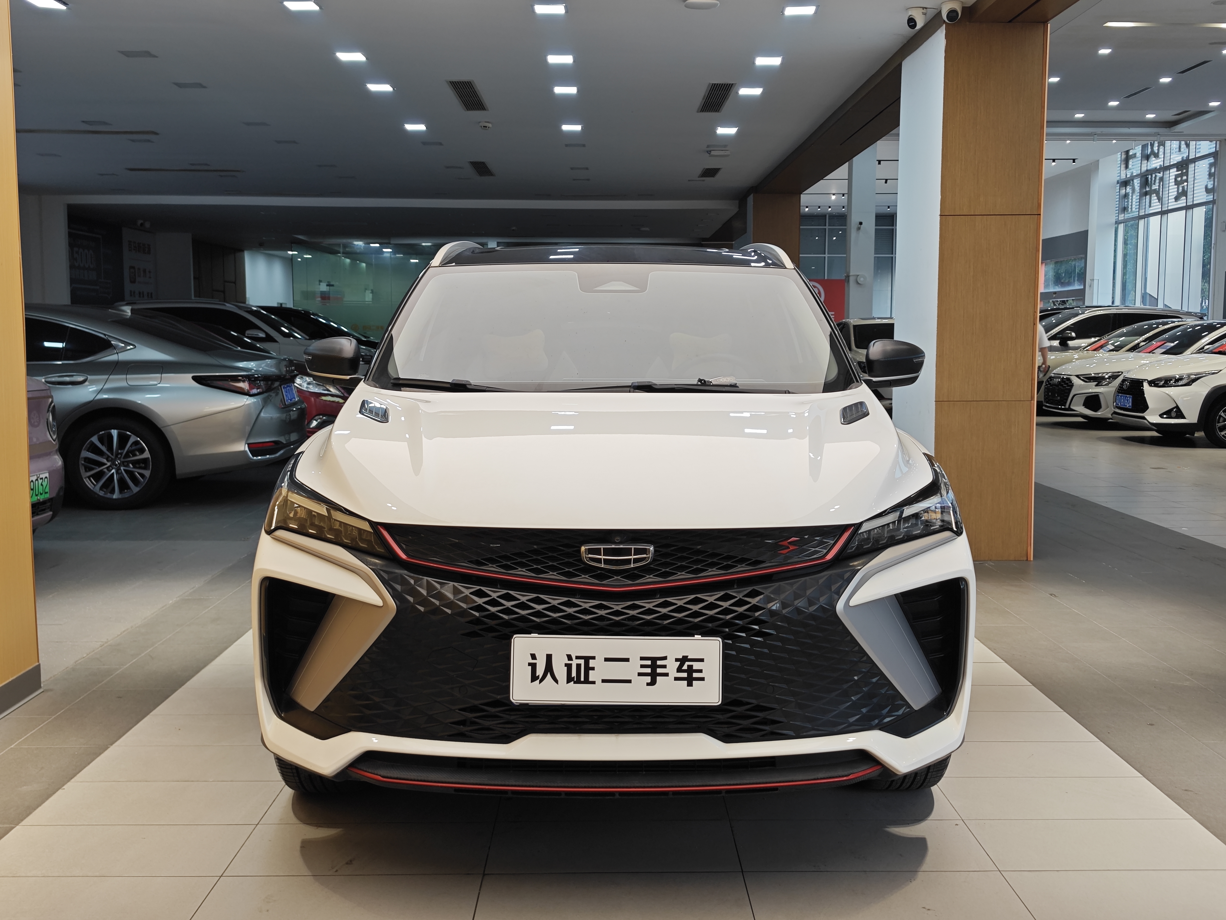 GEELY Coolray 2023 immagine di auto #4