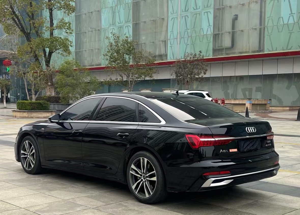 Audi A6L 2023 car image #4