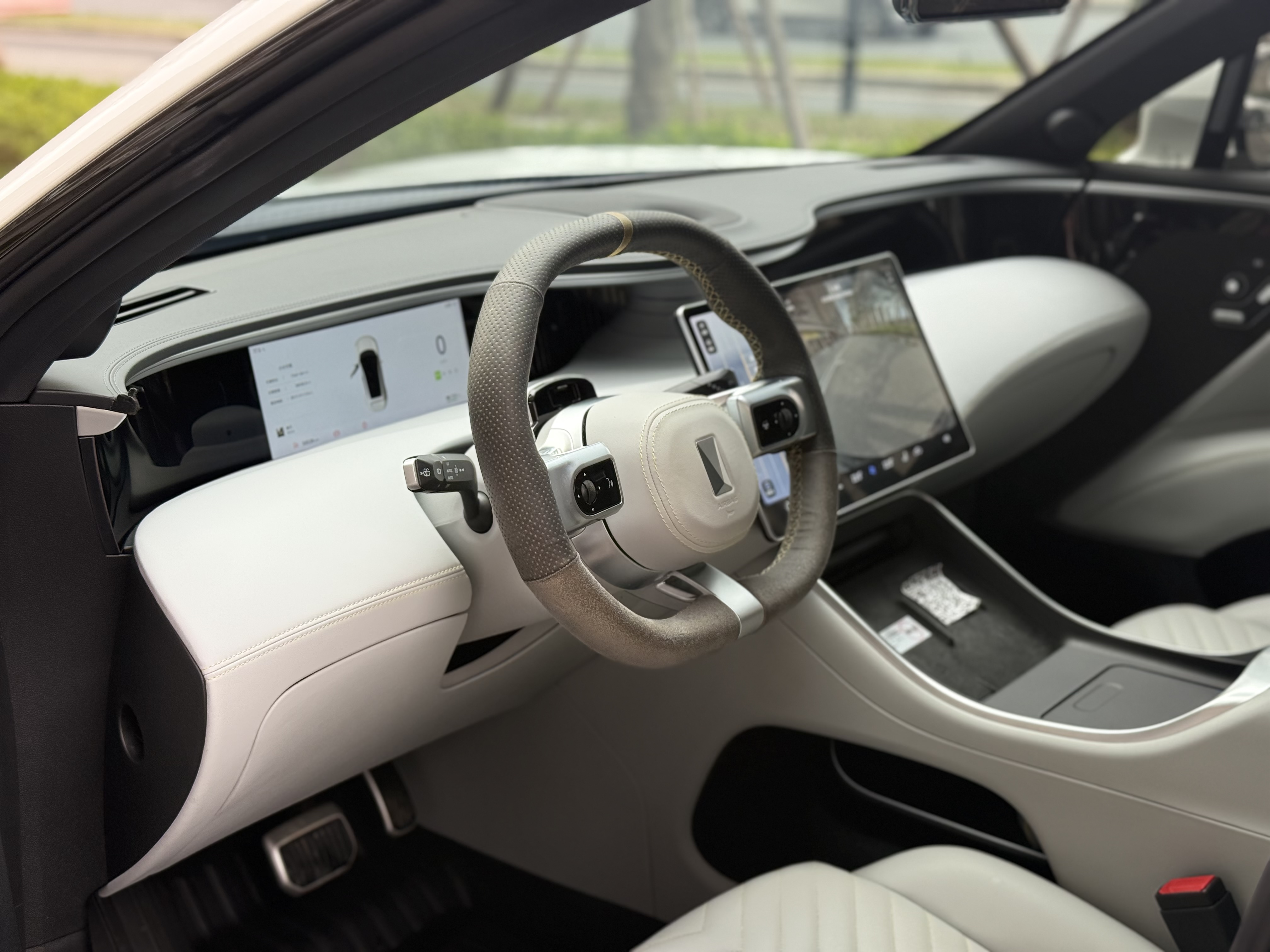 Avatr 11 2023 immagine di auto #4