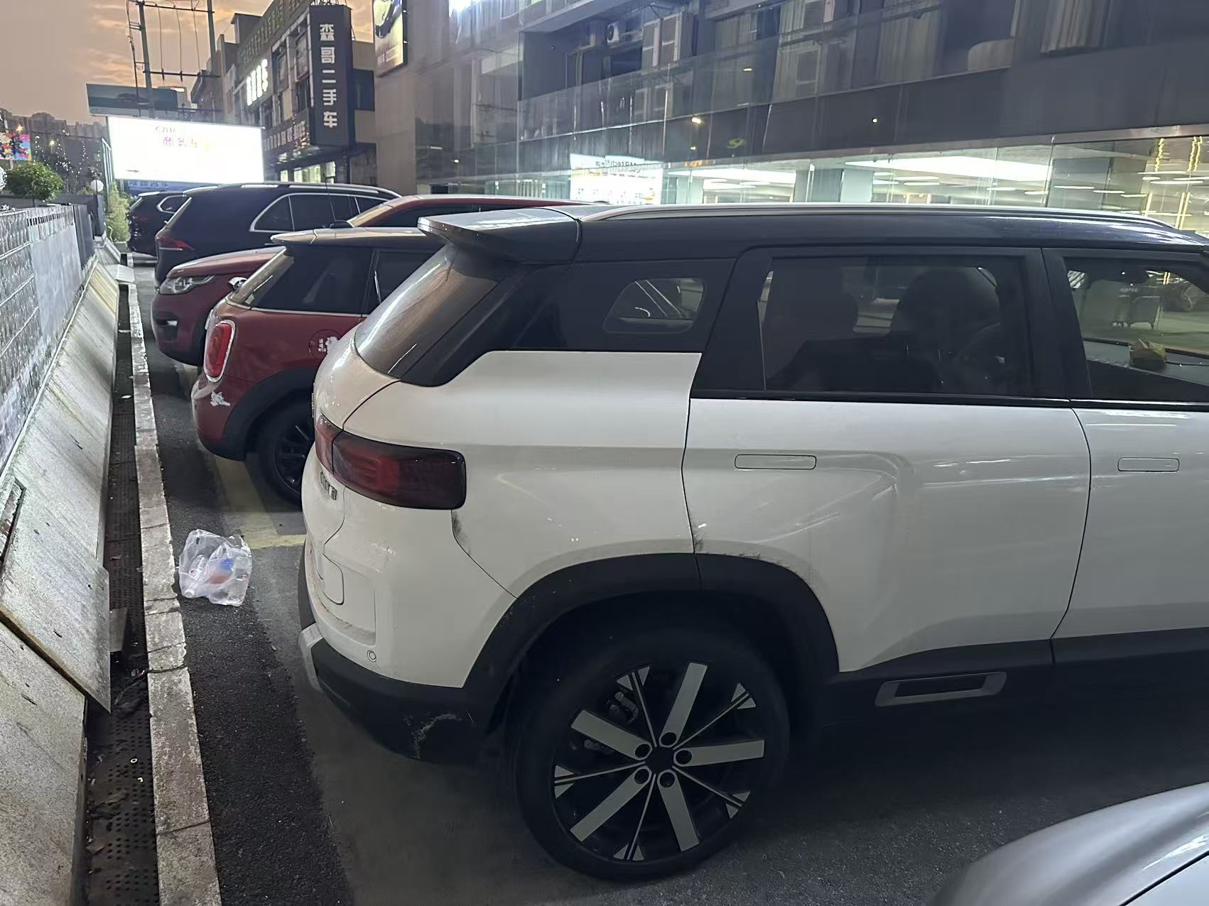 GEELY ICON 2023 صورة سيارة #4