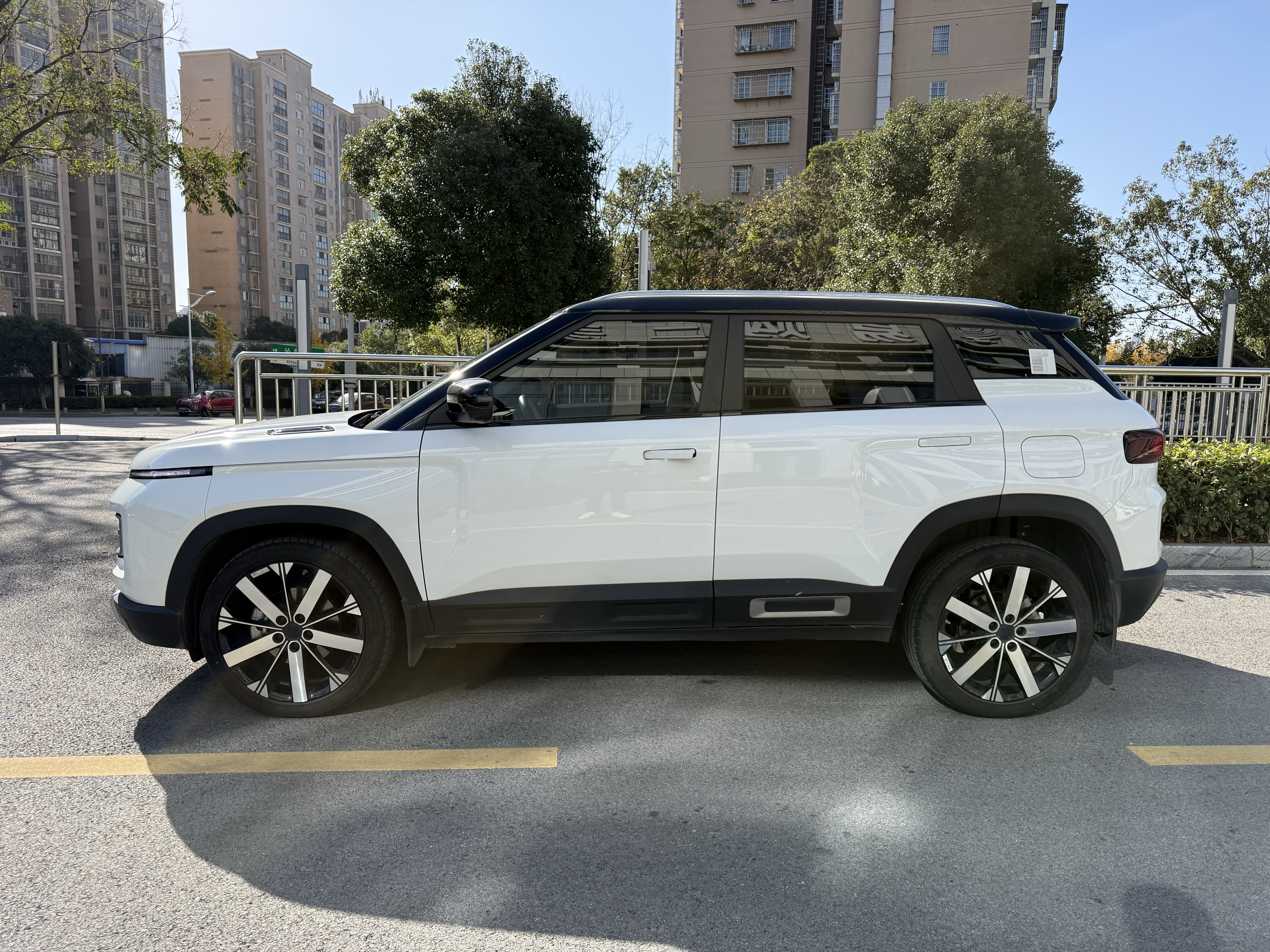 GEELY ICON 2023 #4 GEELY ICON 2023 صورة سيارة #4