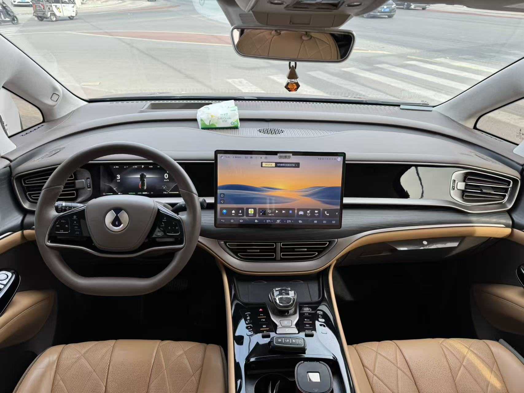 Denza D9 2023 car image #4