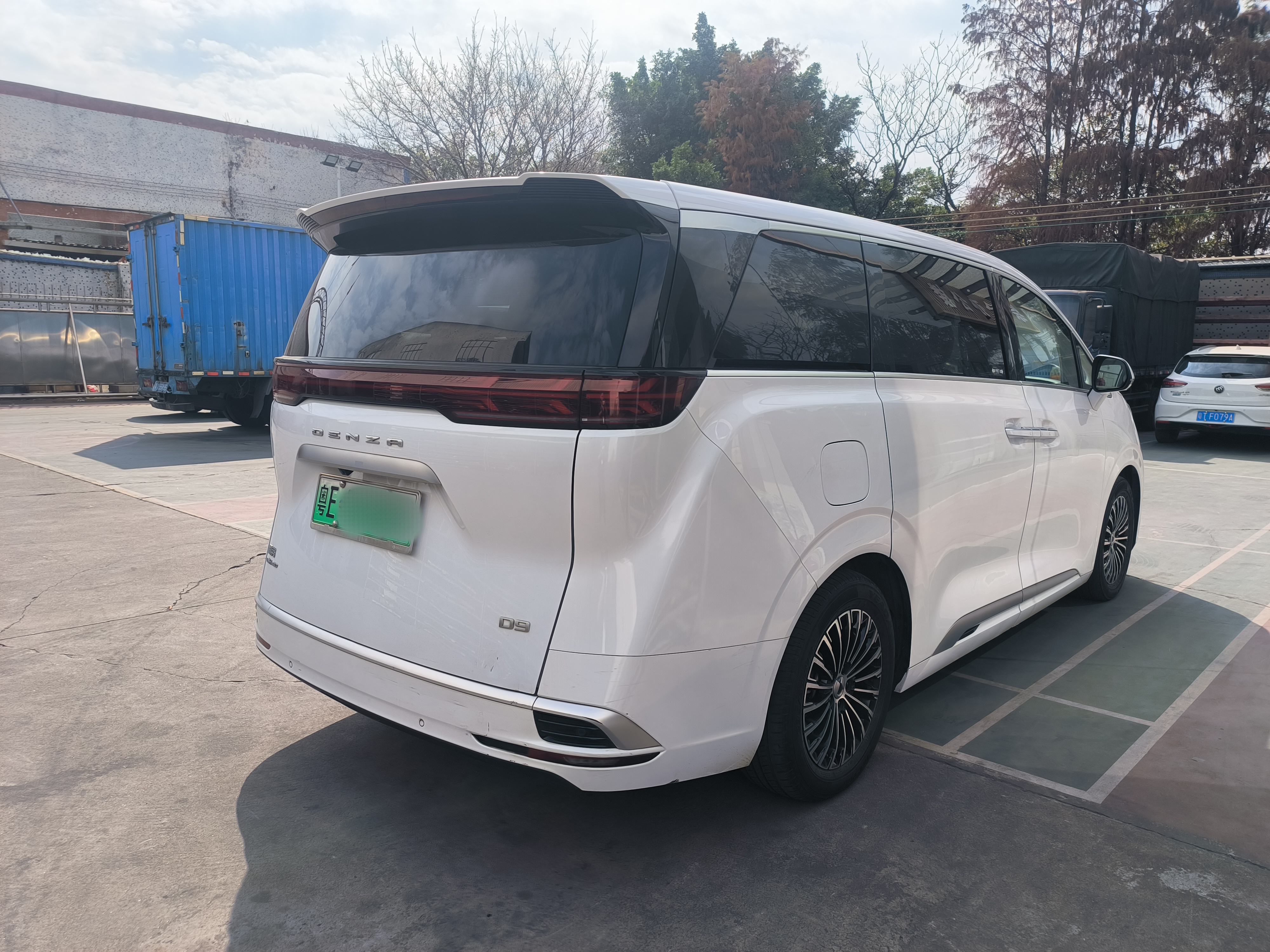 Denza D9 2023 #4 Denza D9 2023 immagine di auto #4