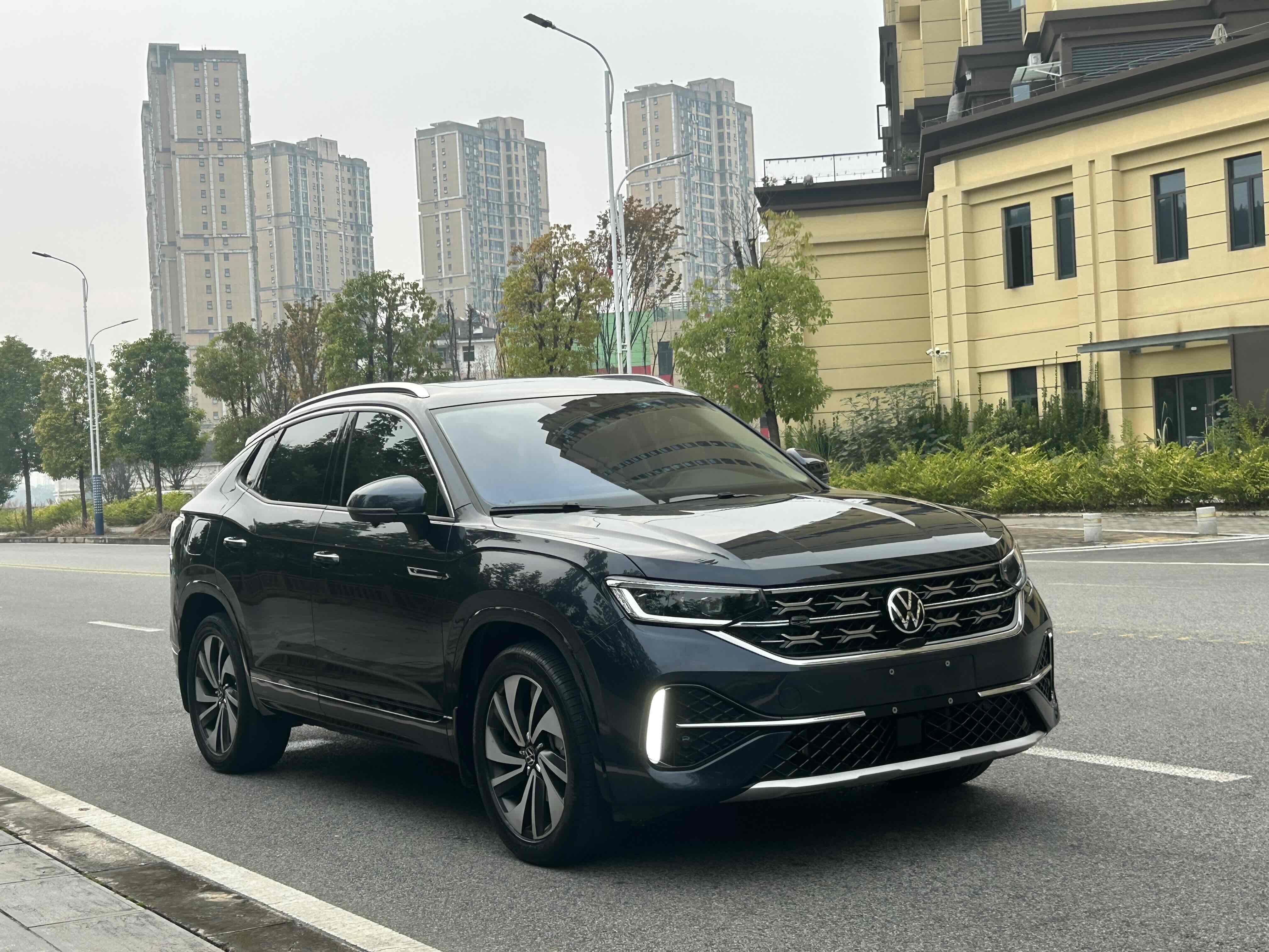 Volkswagen Tayron X 2023 #4 Volkswagen Tayron X 2023 car image #4