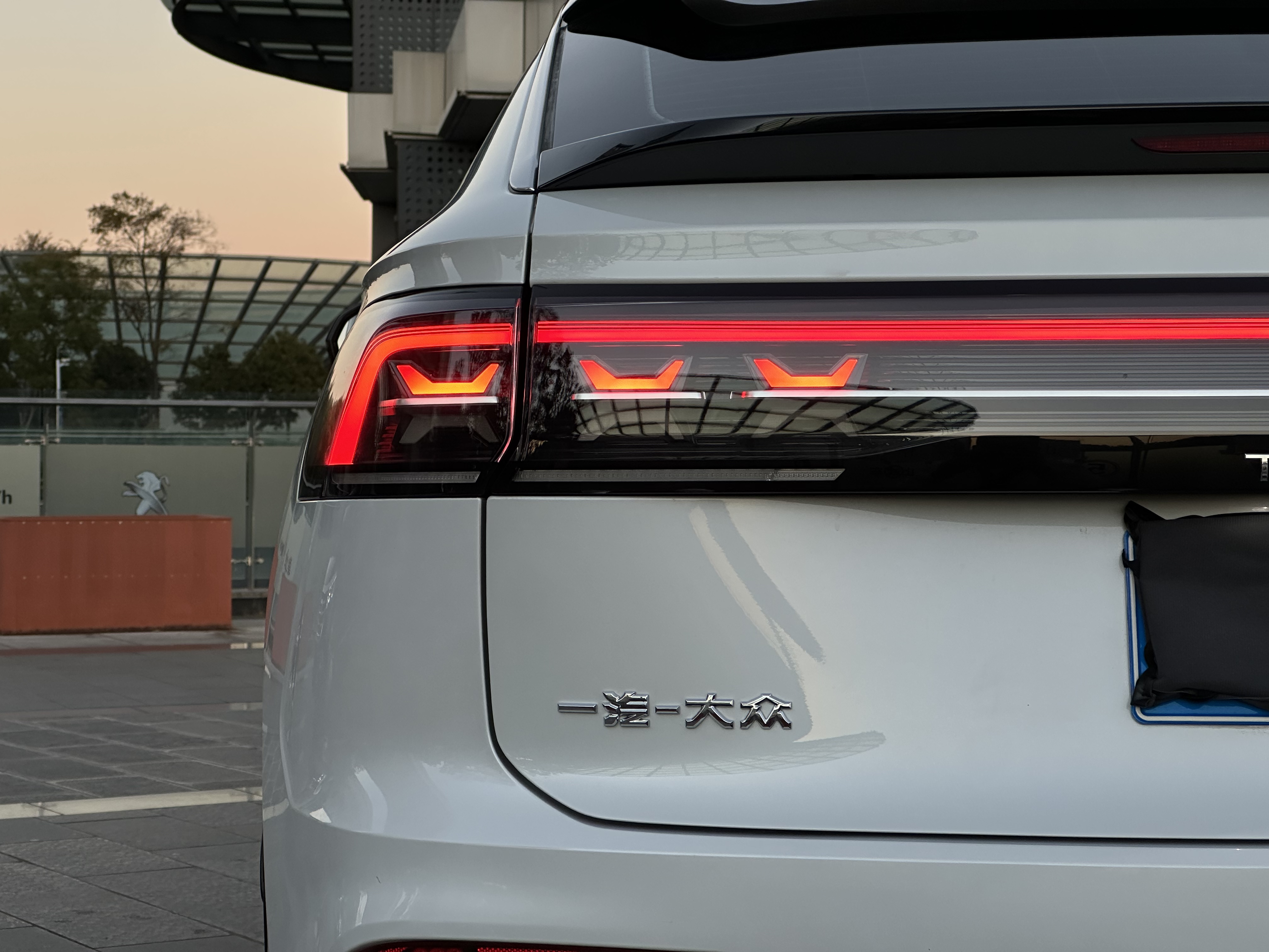 Volkswagen Tayron X 2023 #4 Volkswagen Tayron X 2023 car image #4