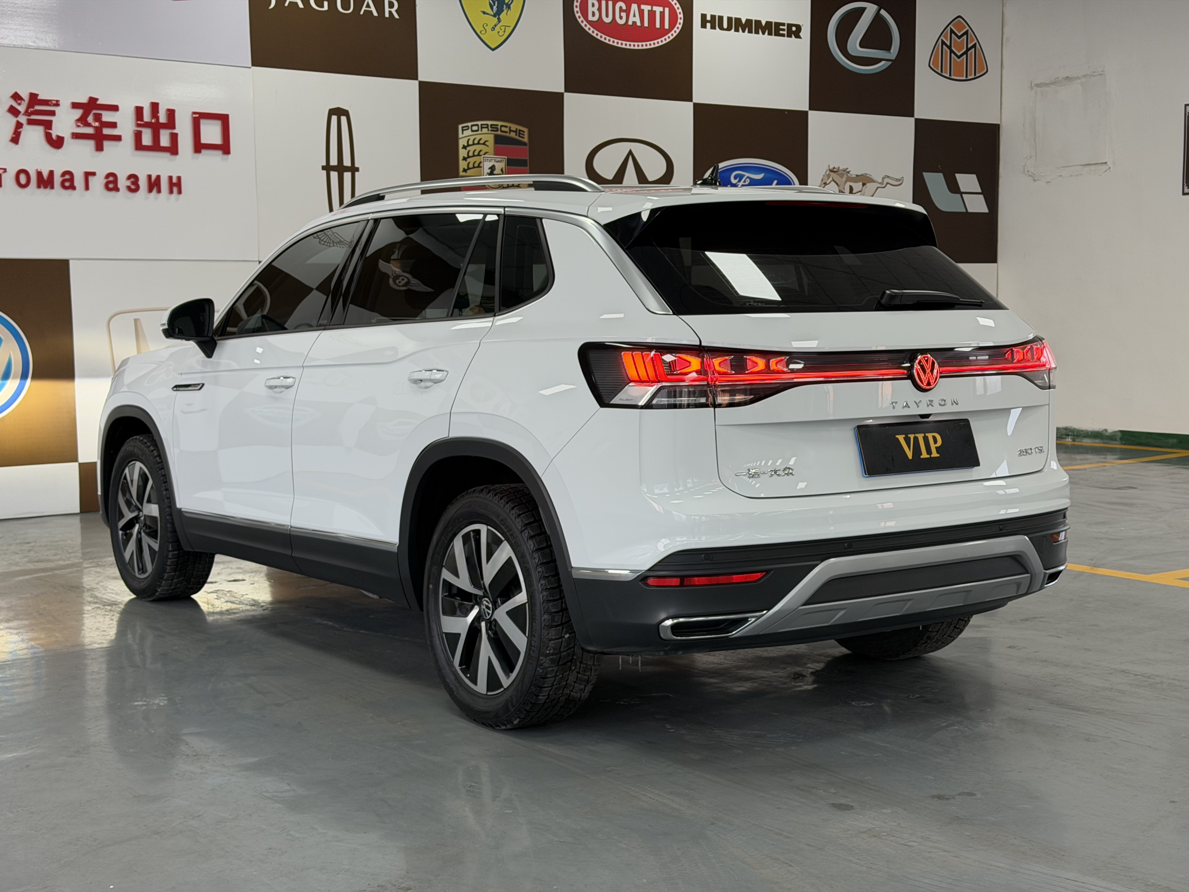 Volkswagen Tayron 2023 immagine di auto #4