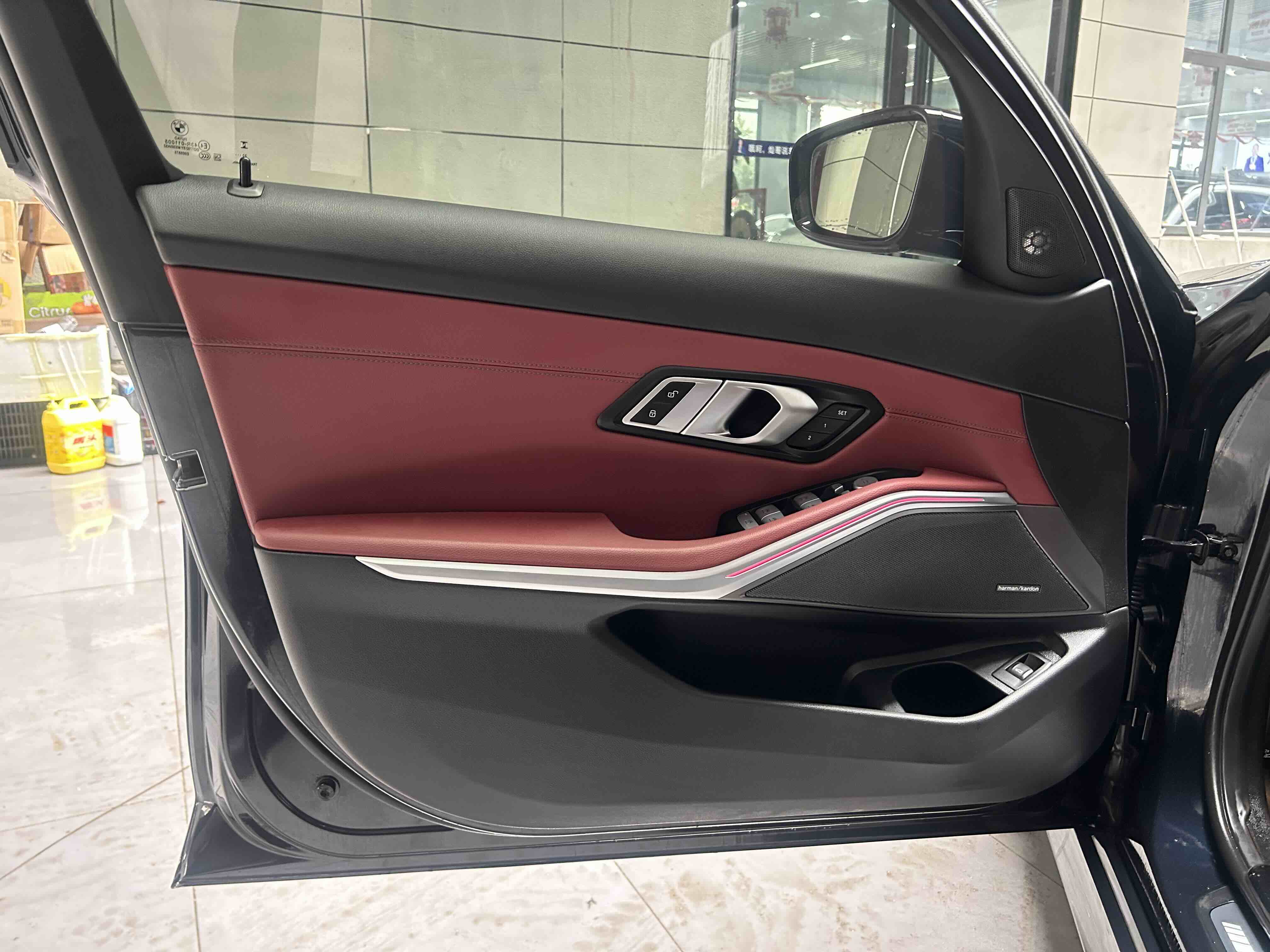 BMW 3 Series 2023 #4 BMW 3 Series 2023 car image #4