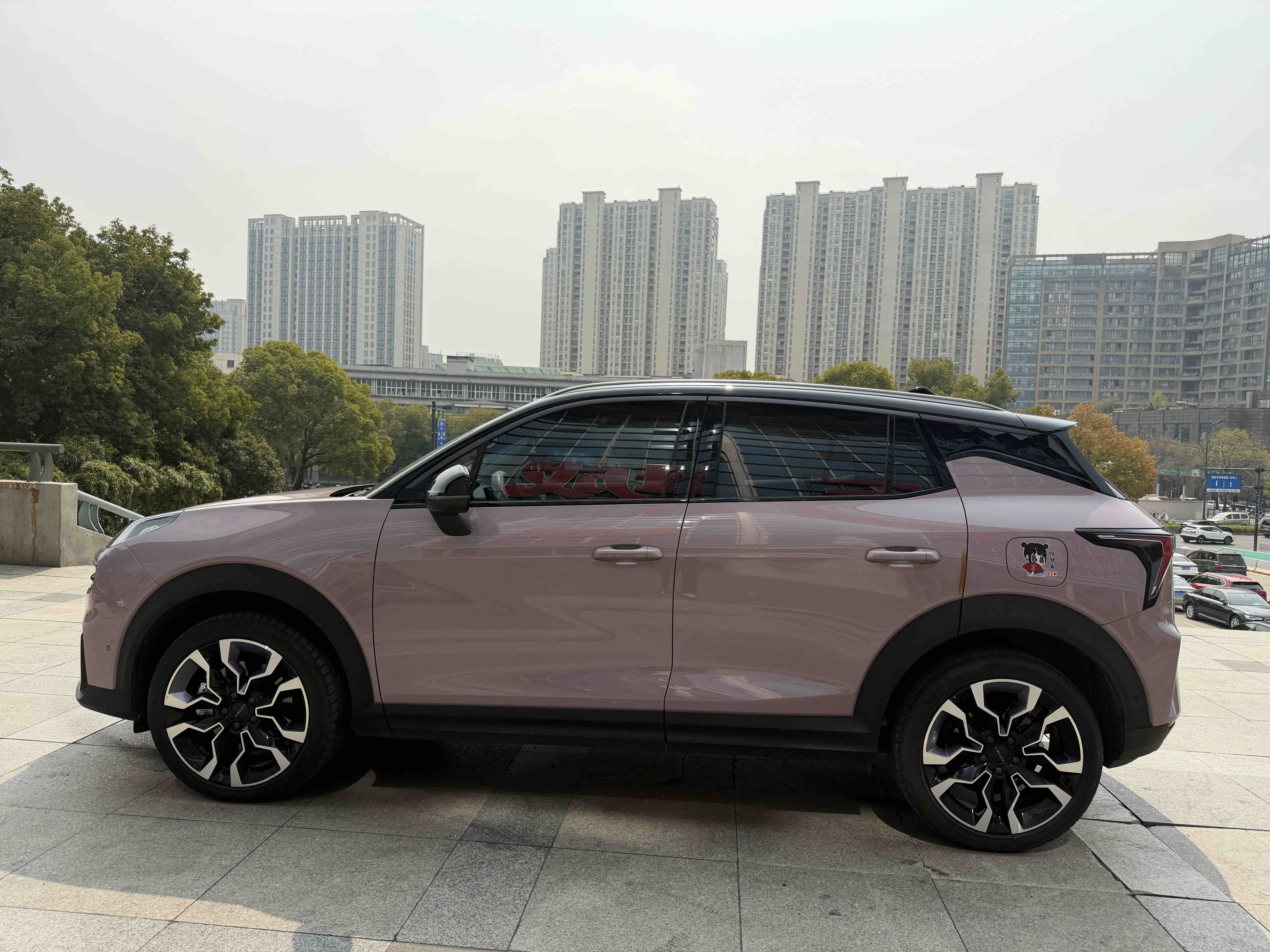 Lynk & Co 06 2023 #4 Lynk & Co 06 2023 car image #4