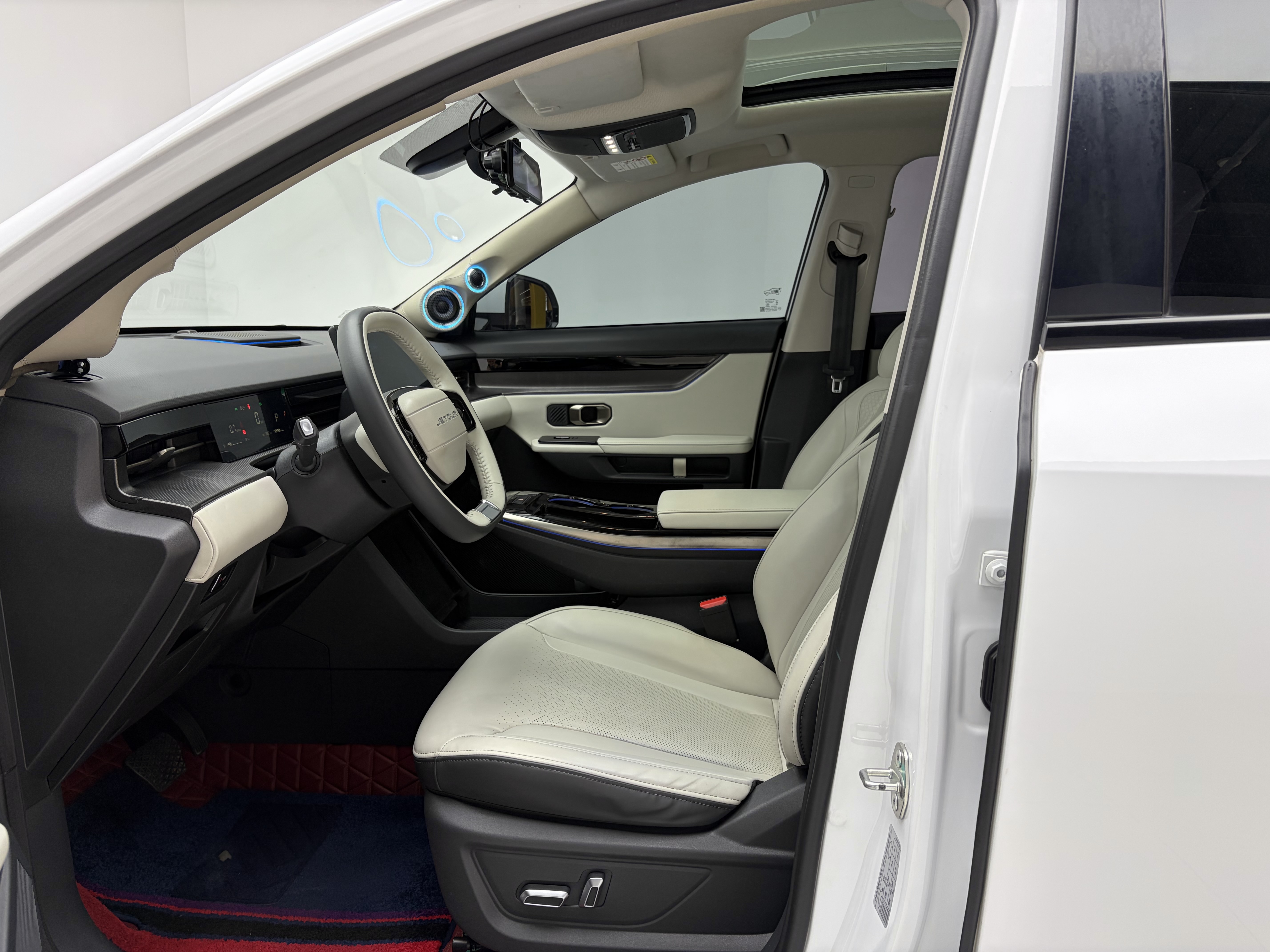 Dashing 2023 car image #4